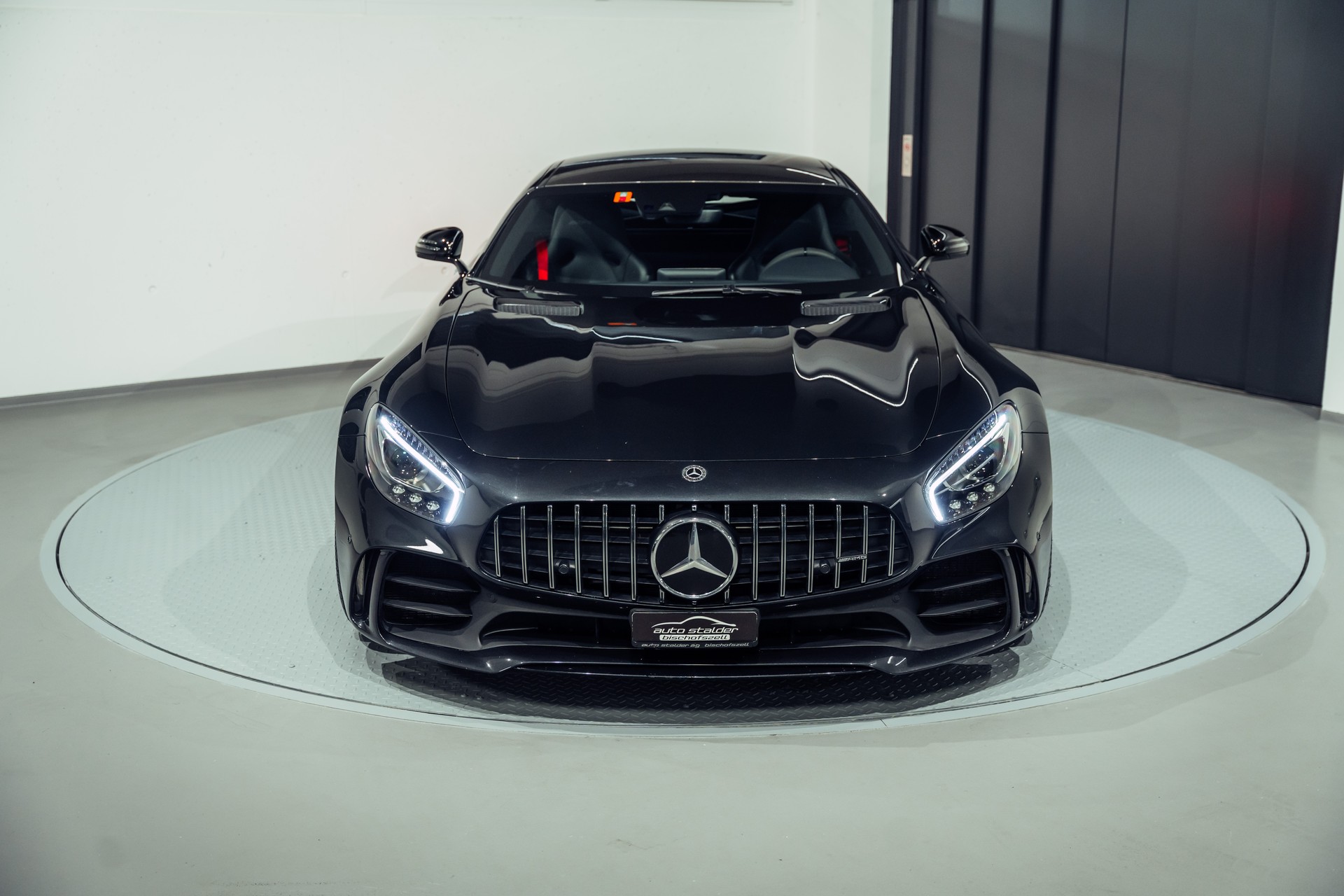MERCEDES-BENZ AMG GT R Speedshift DCT-image-12