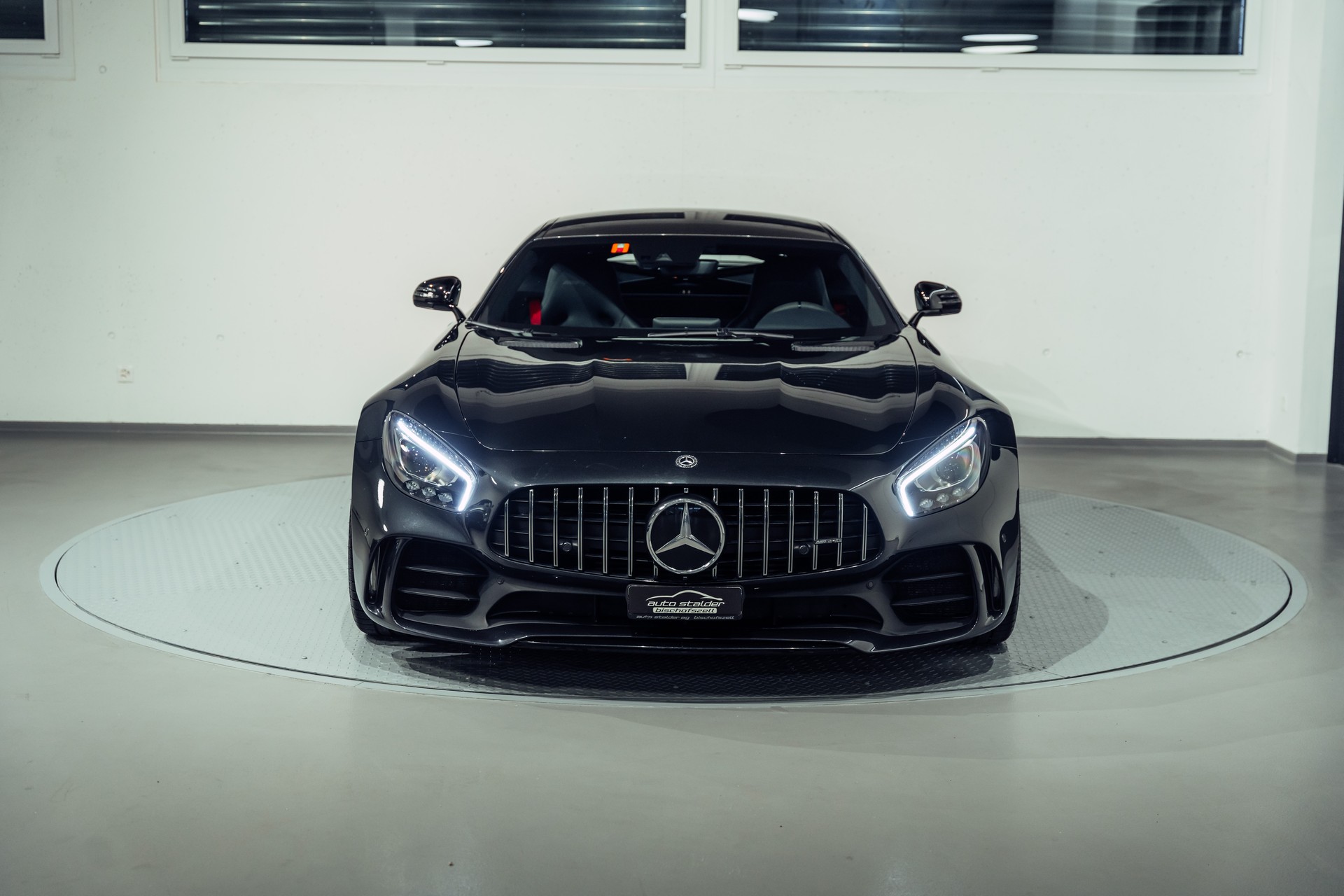 MERCEDES-BENZ AMG GT R Speedshift DCT-image-1
