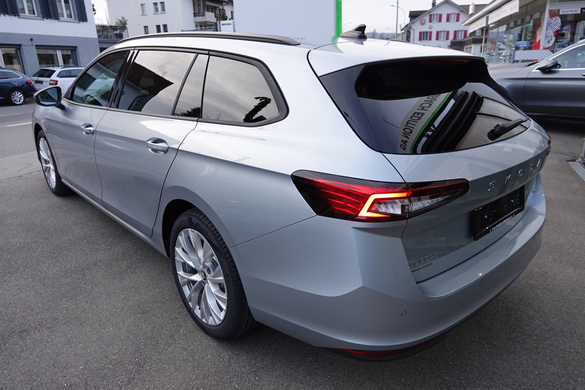 SKODA Superb 1.5 TSI PHEV Selection-image-6