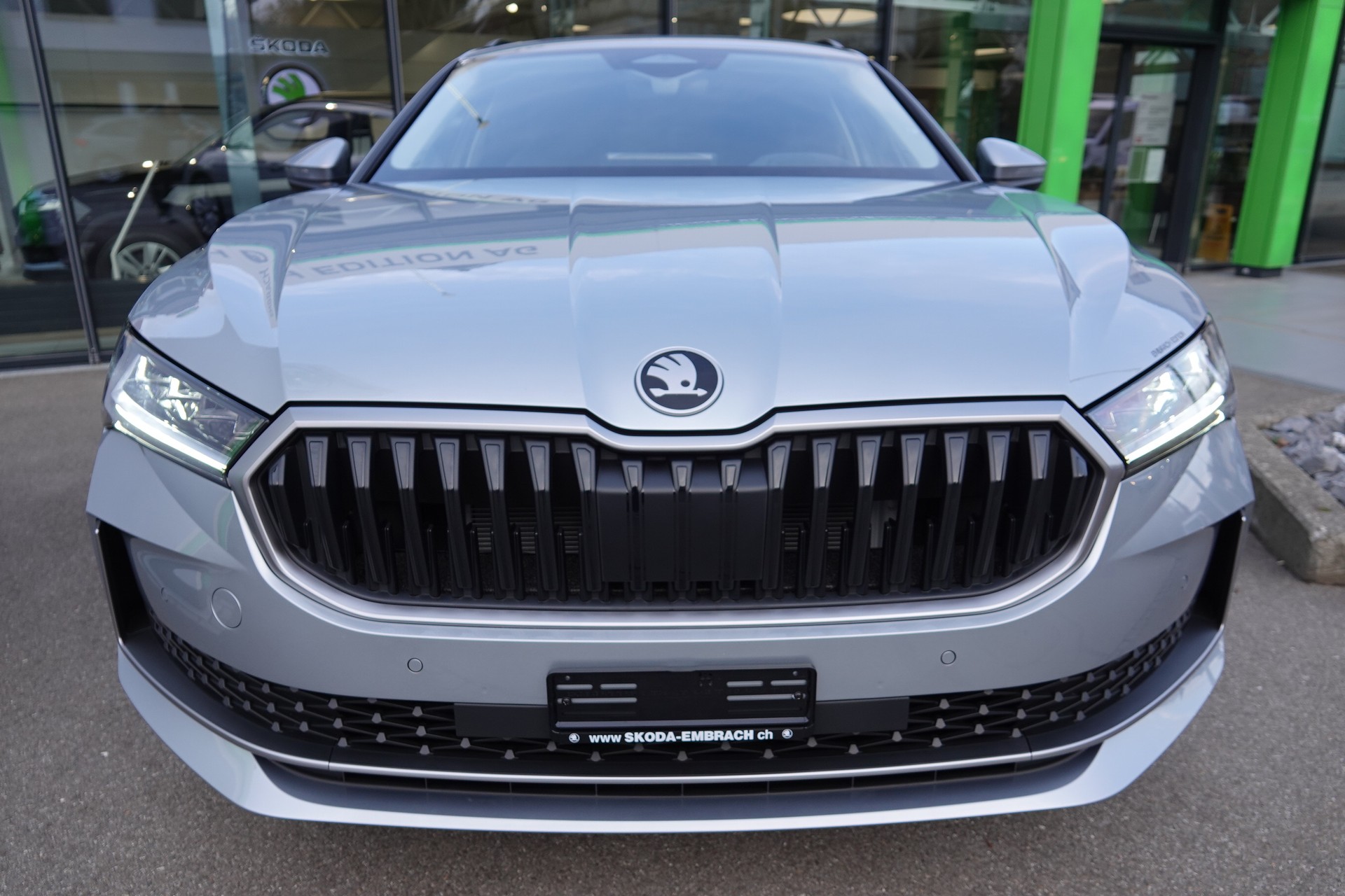 SKODA Superb 1.5 TSI PHEV Selection-image-1
