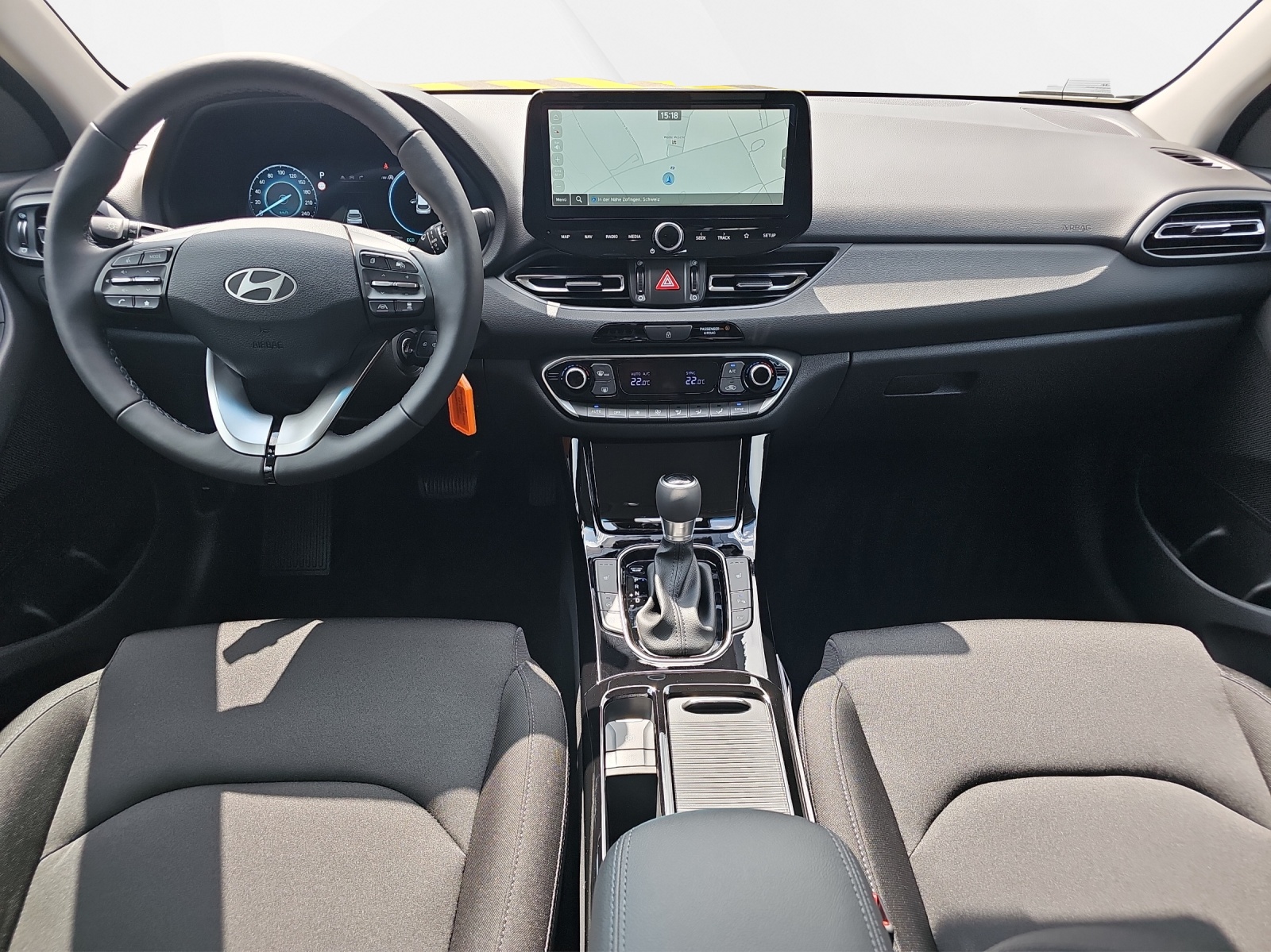 HYUNDAI i30 1.5 T-GDi Amplia-image-10