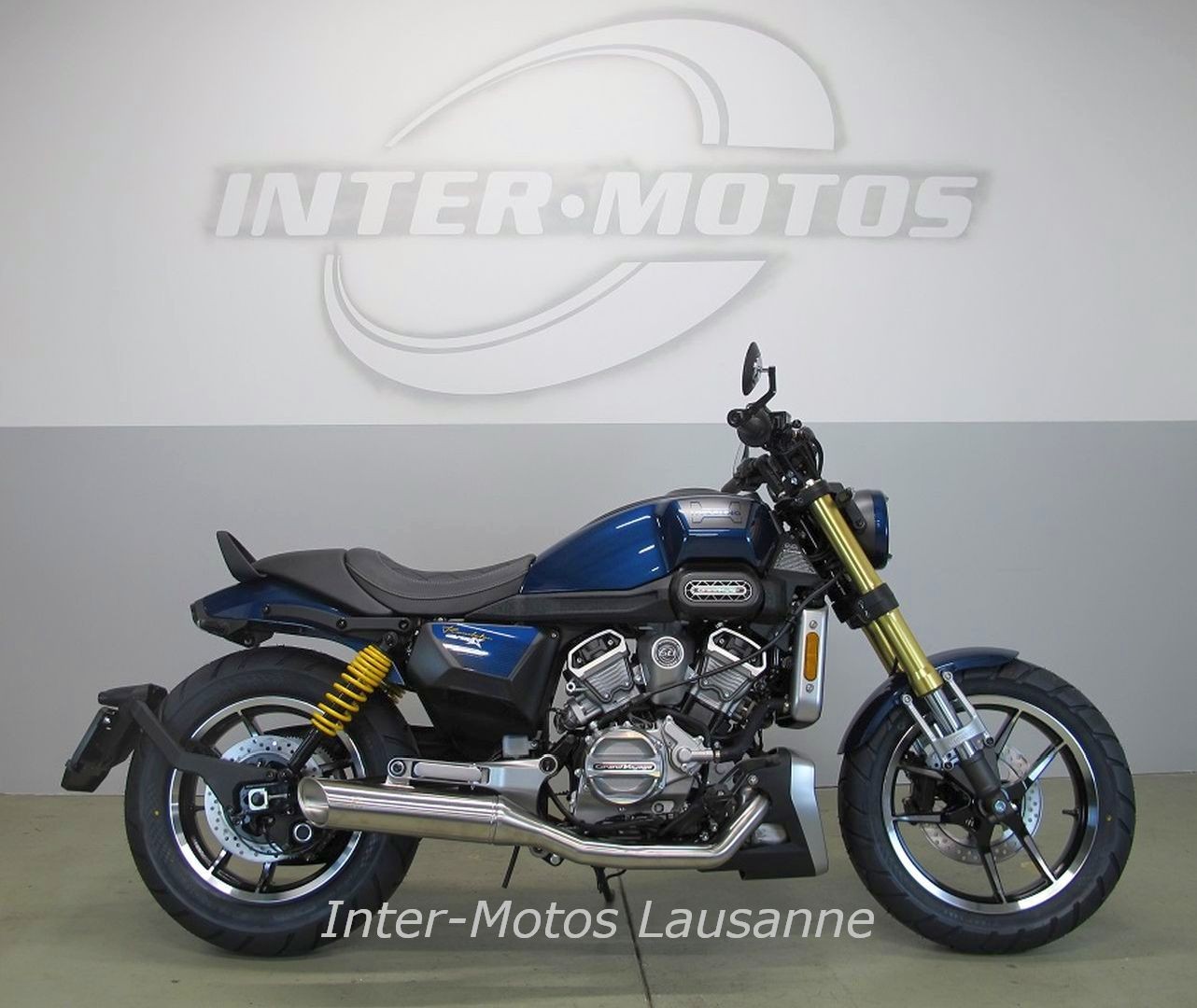 HYOSUNG BOBBER GV 125 X