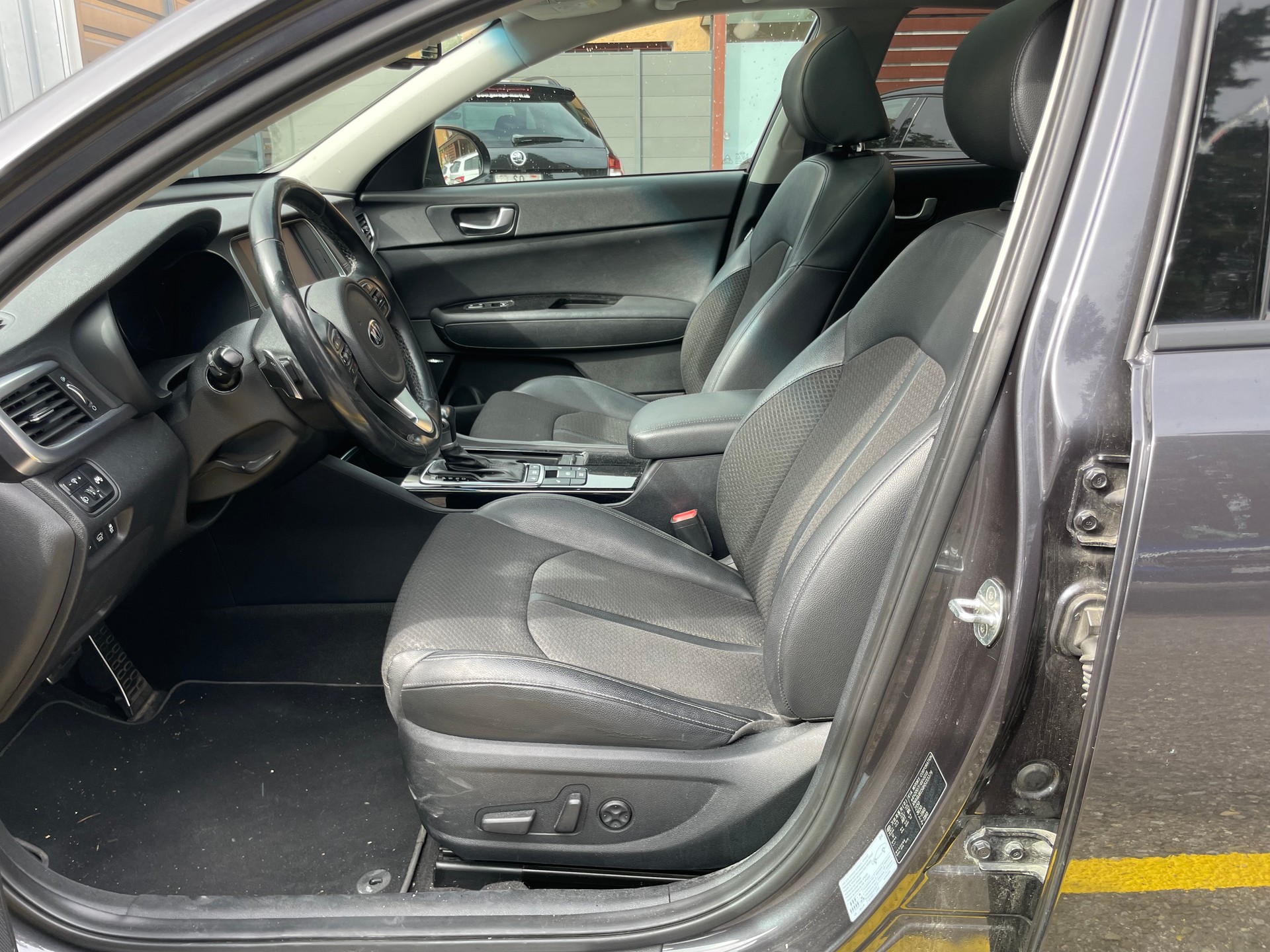 KIA Optima SW 1.7 CRDi Style GT Line DCT-image-4