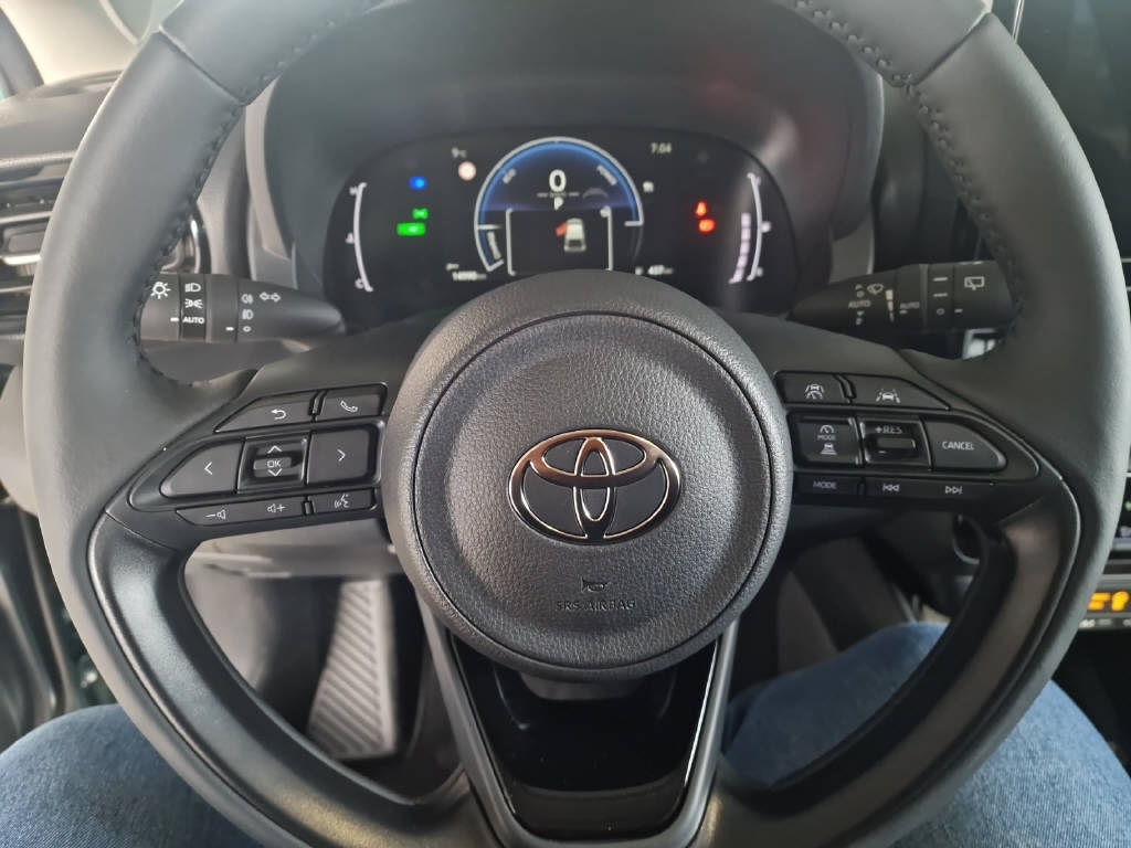 TOYOTA Yaris 1.5 VVT-i HSD Trend-image-7