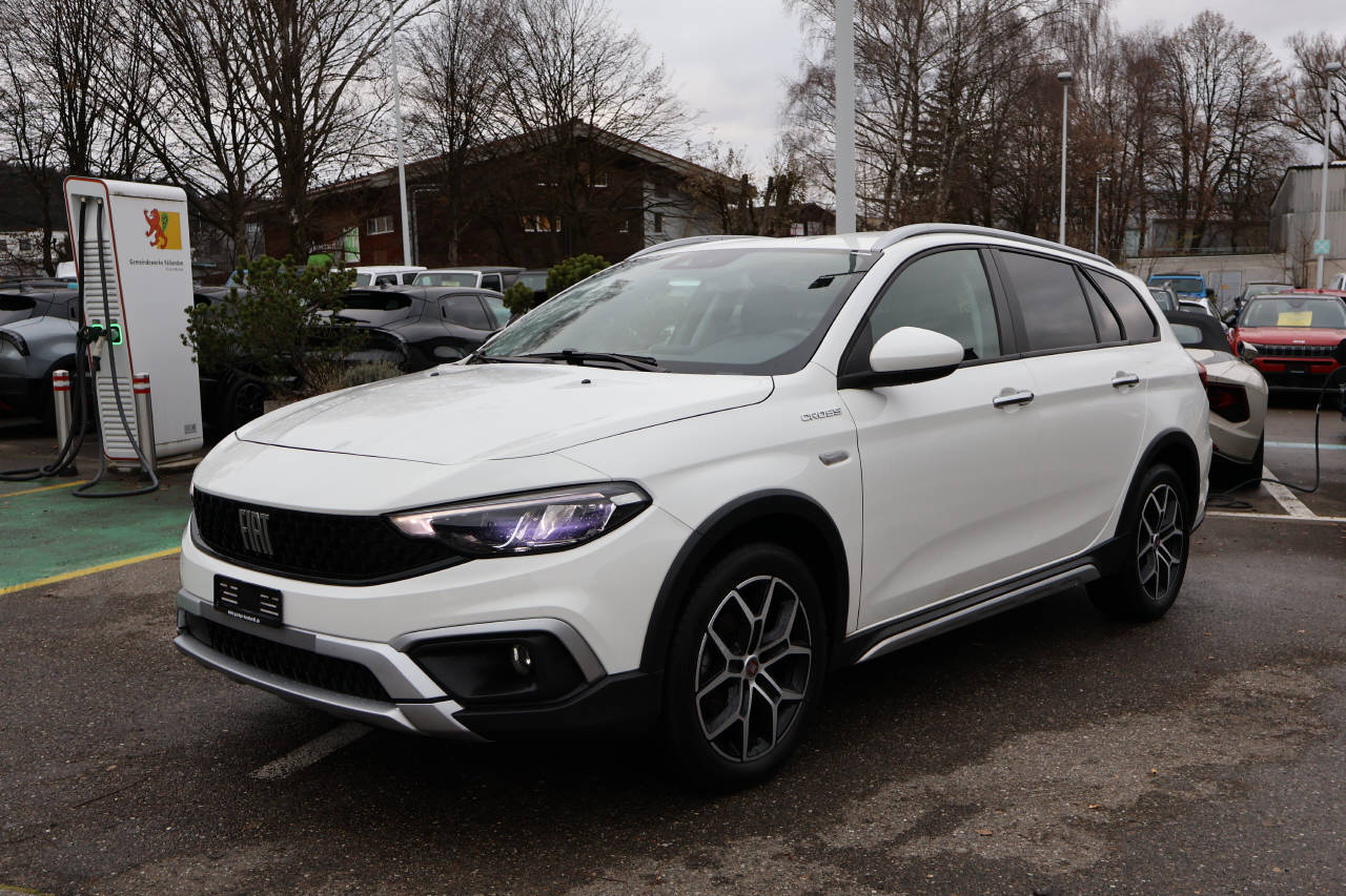 FIAT Tipo SW 1.5 Hybrid Cross-image-6