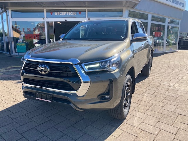 TOYOTA Hilux 2.8d MHEV Style Double Cab 4x4-image-1