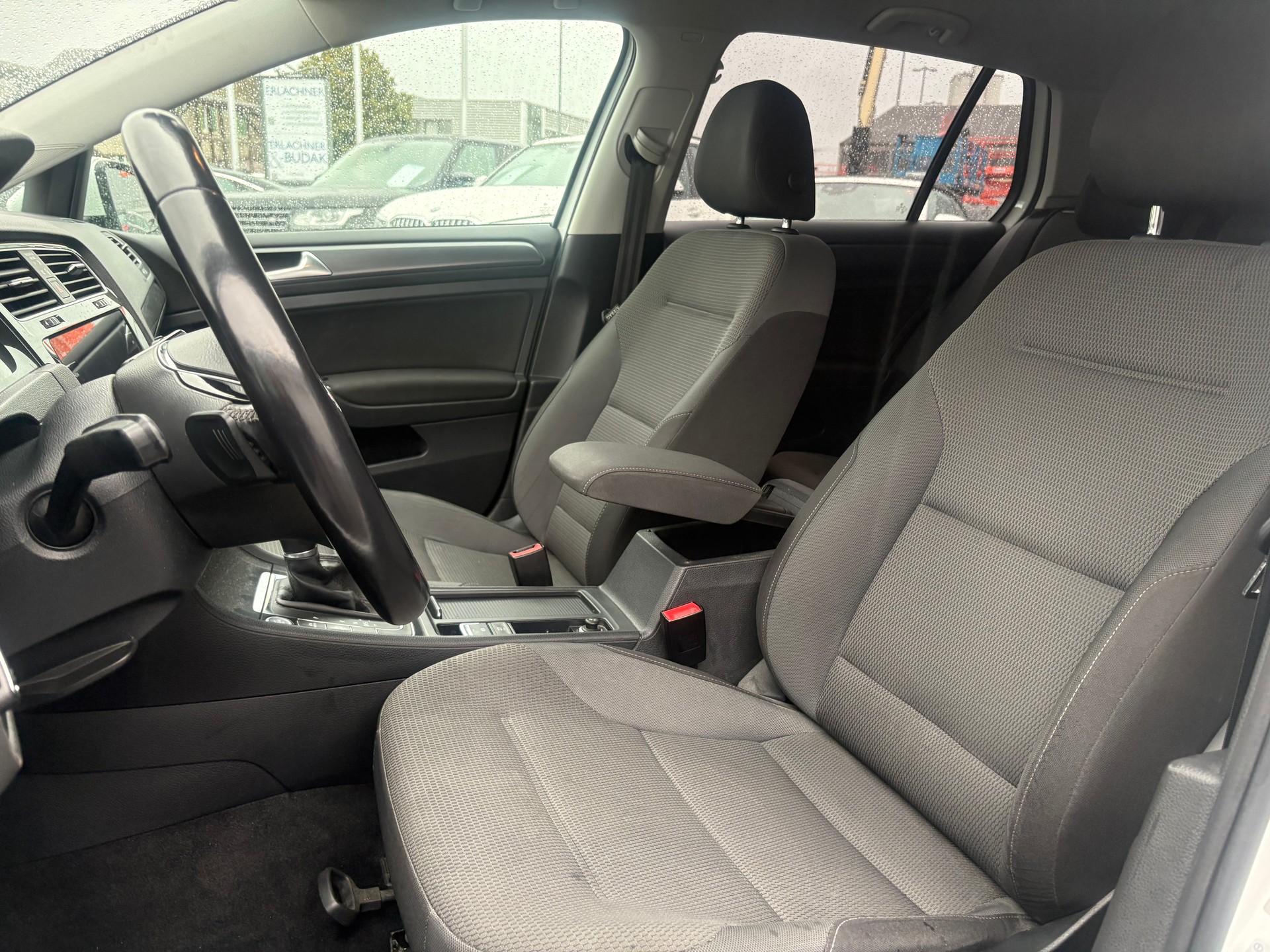 VW Golf 1.5 TSI EVO Comfortline DSG-image-6