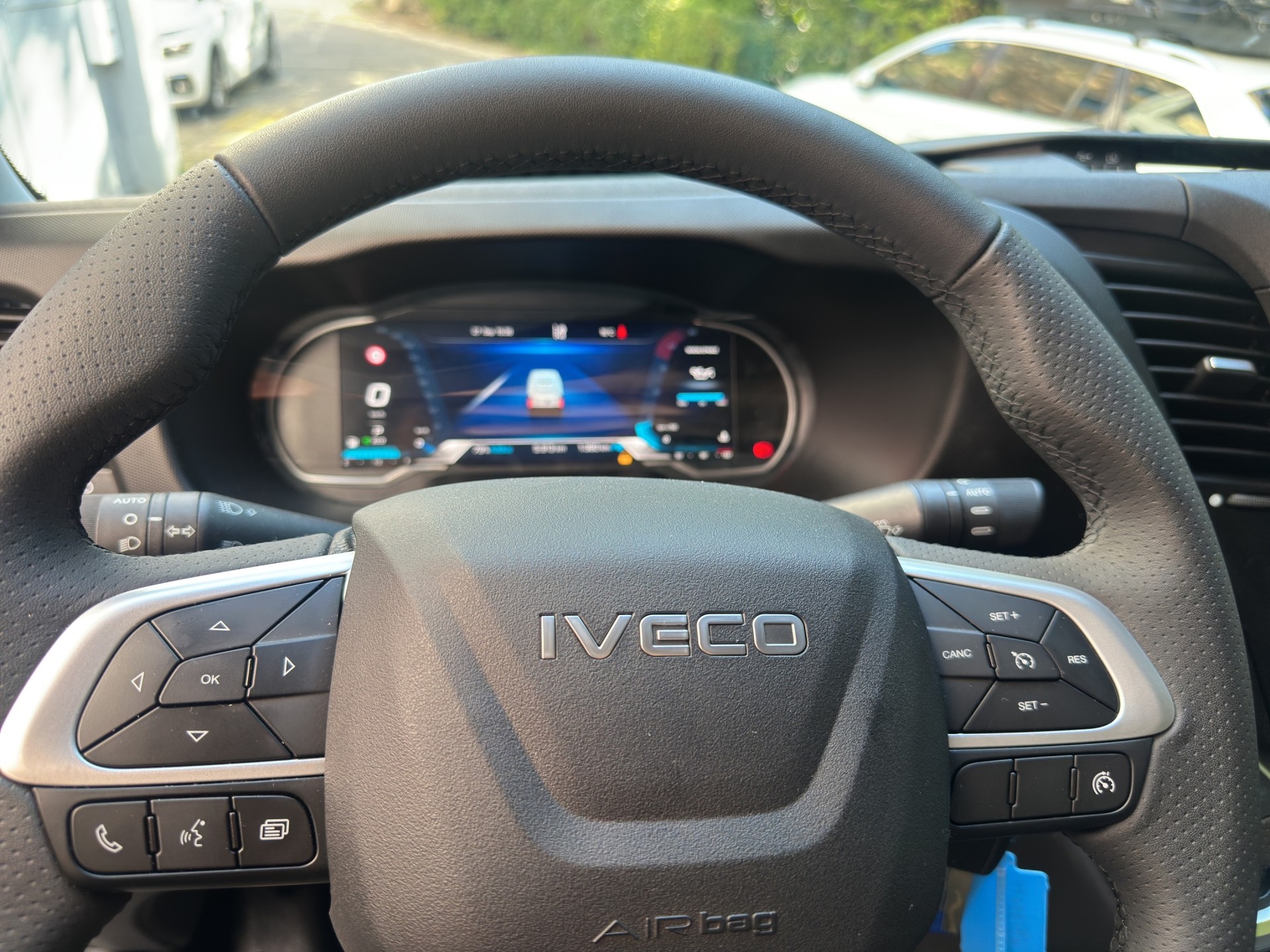 IVECO 35 S 18H A8 L3 H3-image-8
