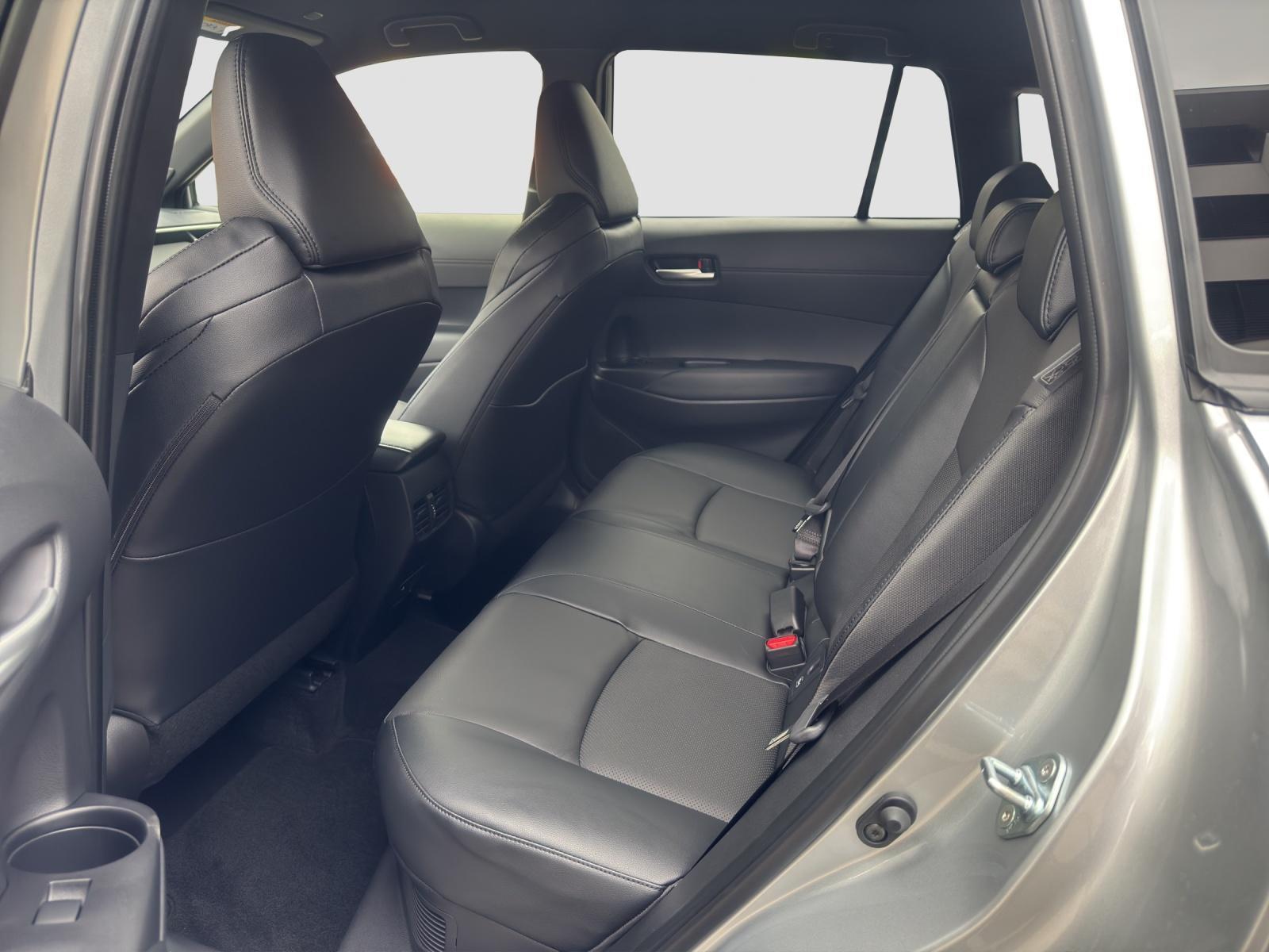 TOYOTA Corolla Cross 2.0 HSD Premium AWD-i-image-30