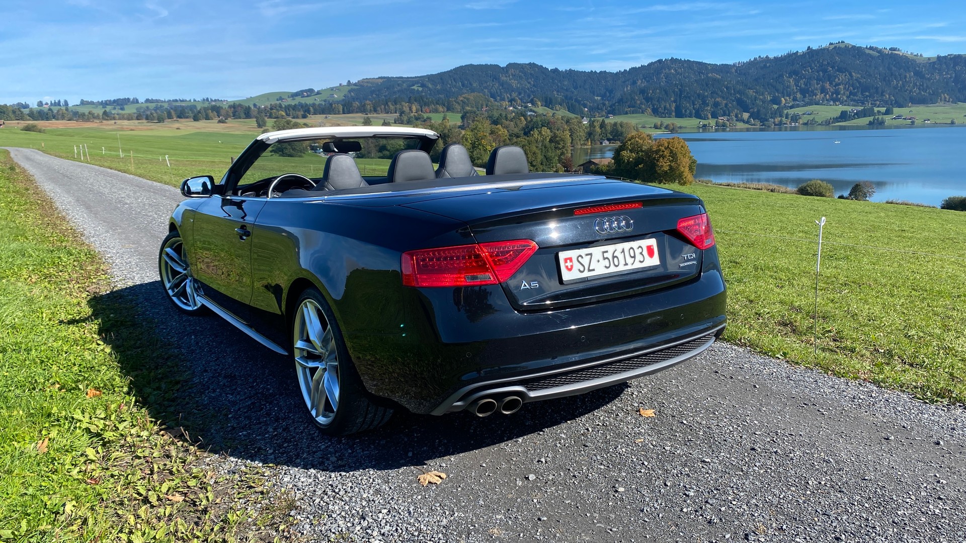 AUDI A5 Cabriolet 3.0 TDI clean quattro S-tronic-image-3