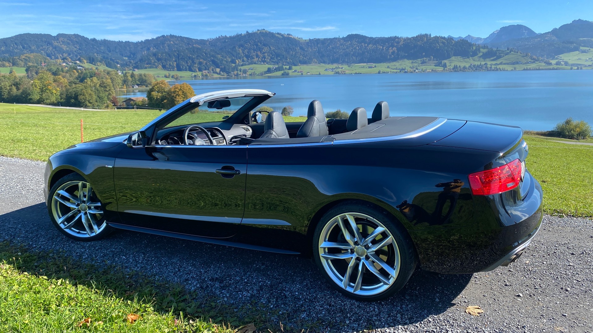 AUDI A5 Cabriolet 3.0 TDI clean quattro S-tronic-image-1