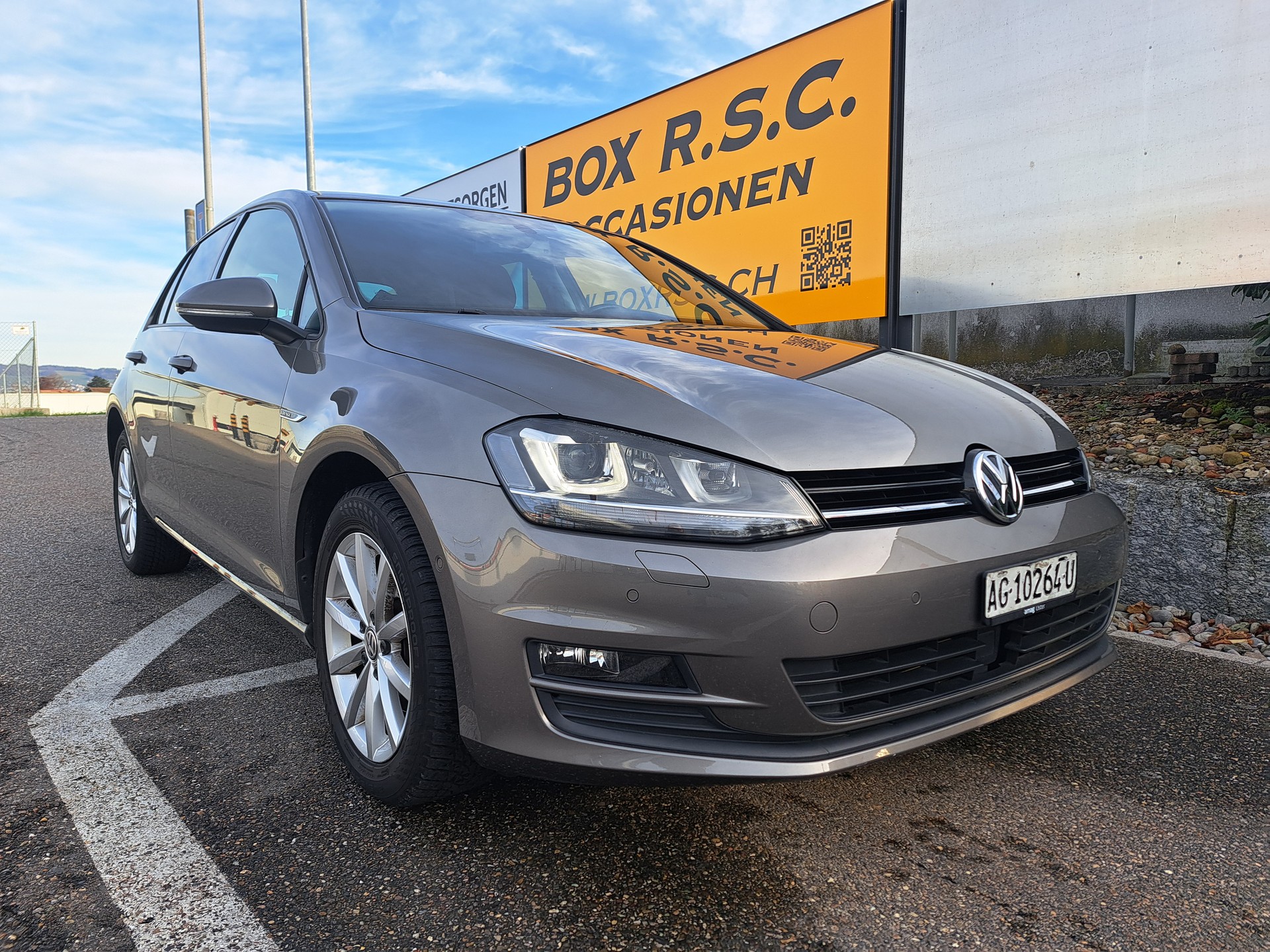 VW Golf 1.4 TSI Lounge-image-0