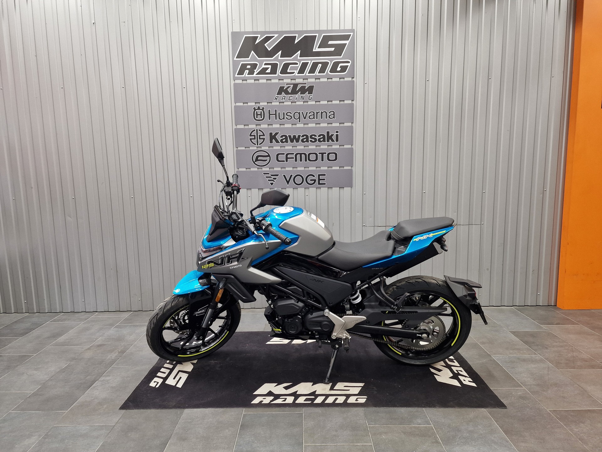 CF MOTO 125 NK-showroom-element-1
