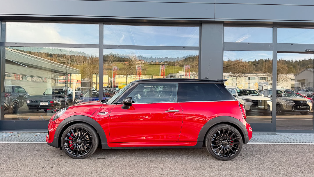 MINI Cooper John Cooper Works Steptronic-image-1