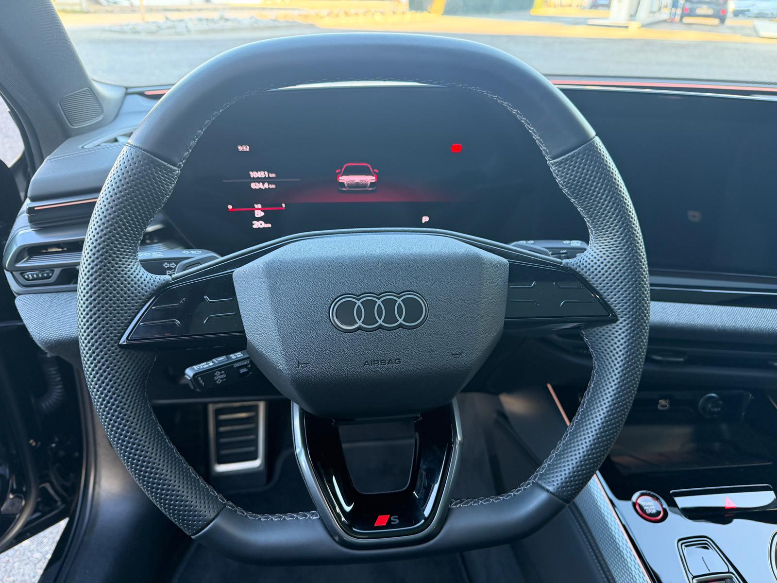 AUDI A6 Avant TDI quattro 150 kW S tronic-image-12
