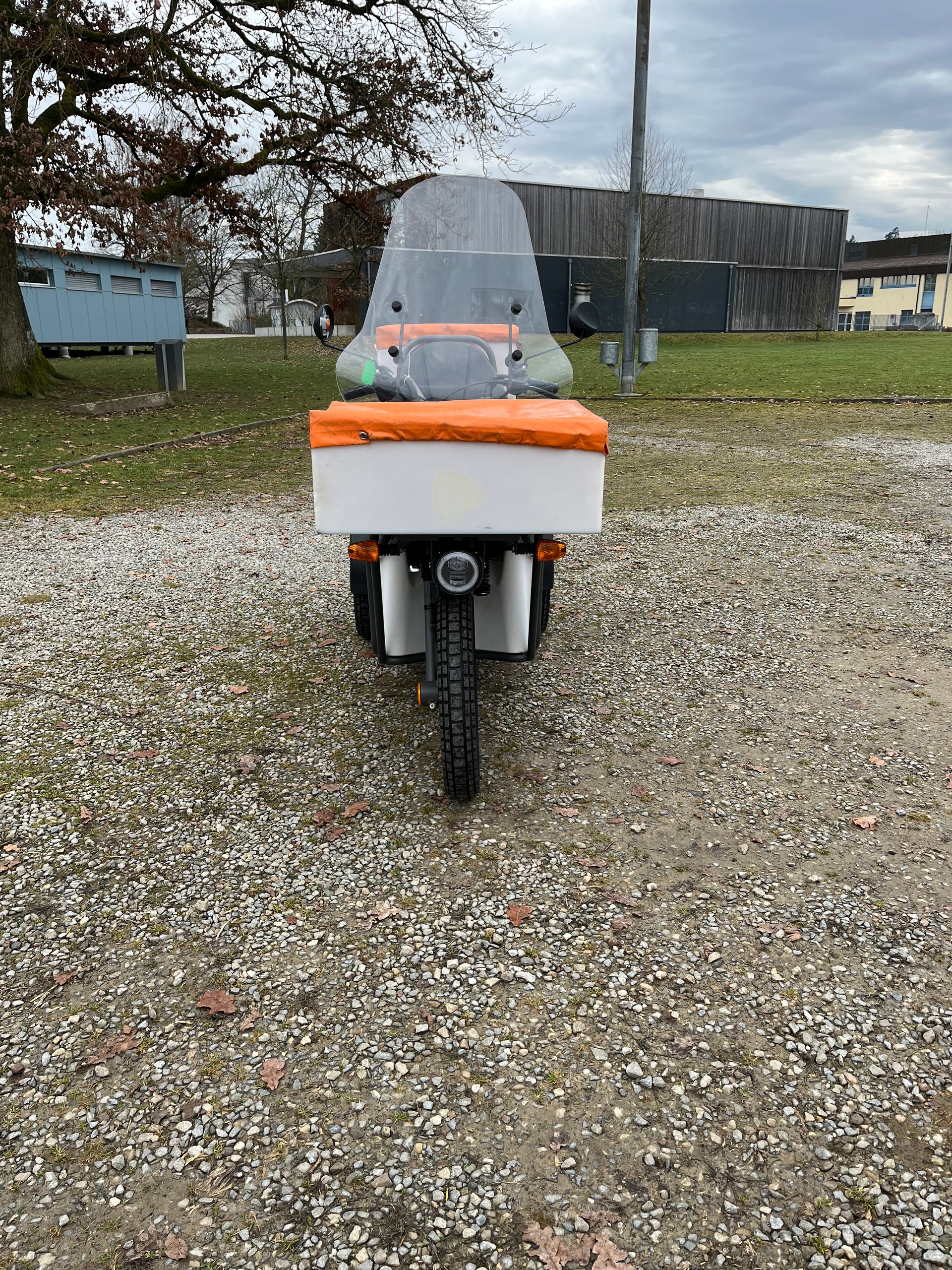 KYBURZ DXS 45km/h 240Ah Keyless-showroom-element-3