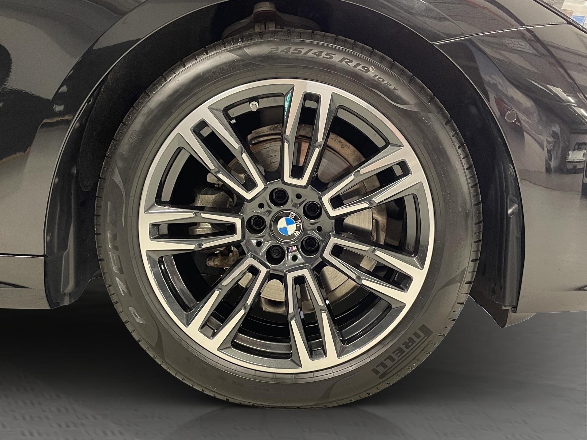 BMW 520d xDrive 48V Touring-image-8