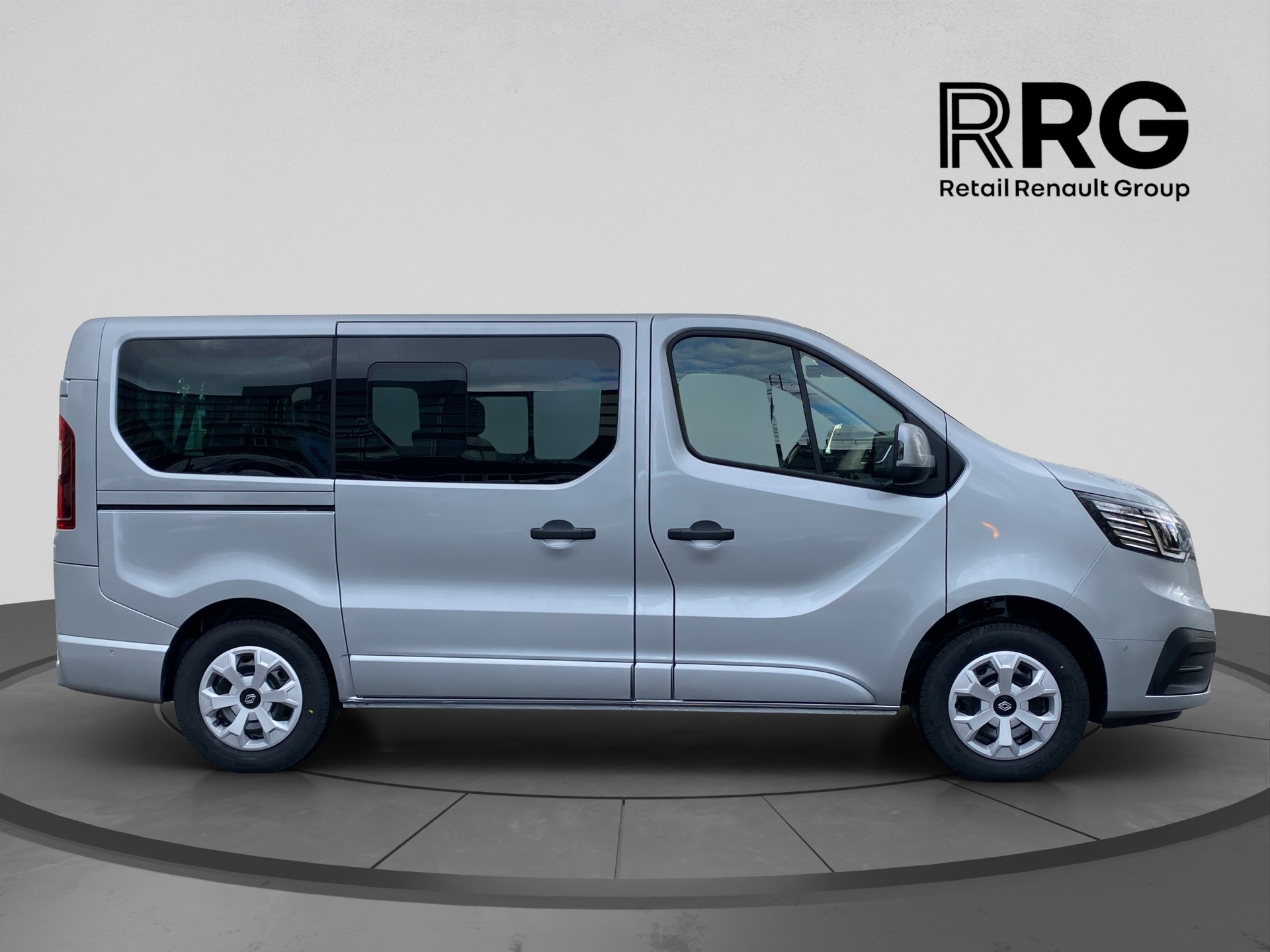 RENAULT Trafic Blue dCi 150 Passenger Techno-image-1