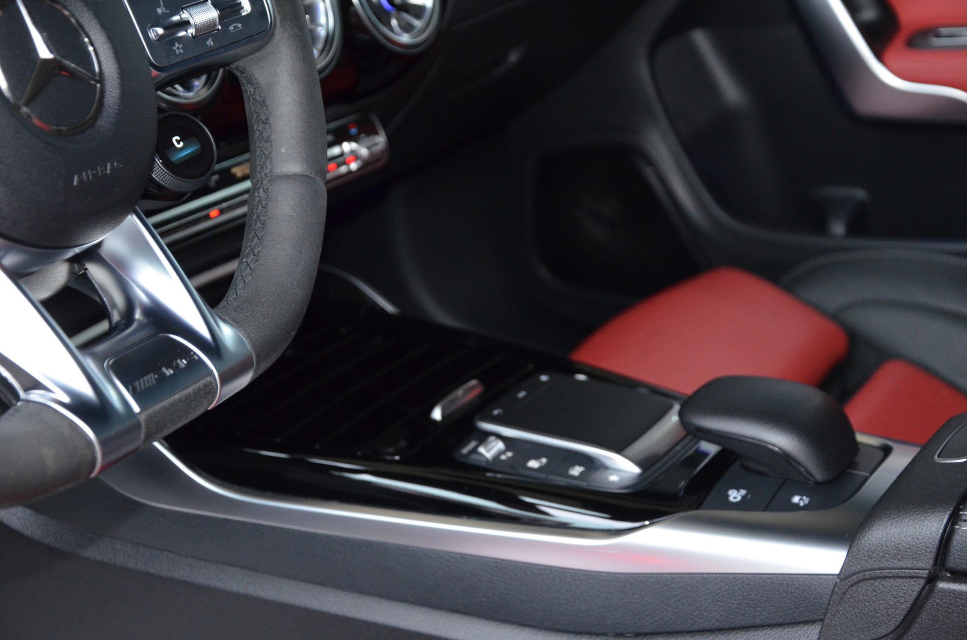 MERCEDES-BENZ CLA Shooting Brake 45 S AMG 4Matic+ 8G-DCT*Performance Edition**Ab MFK*-image-24