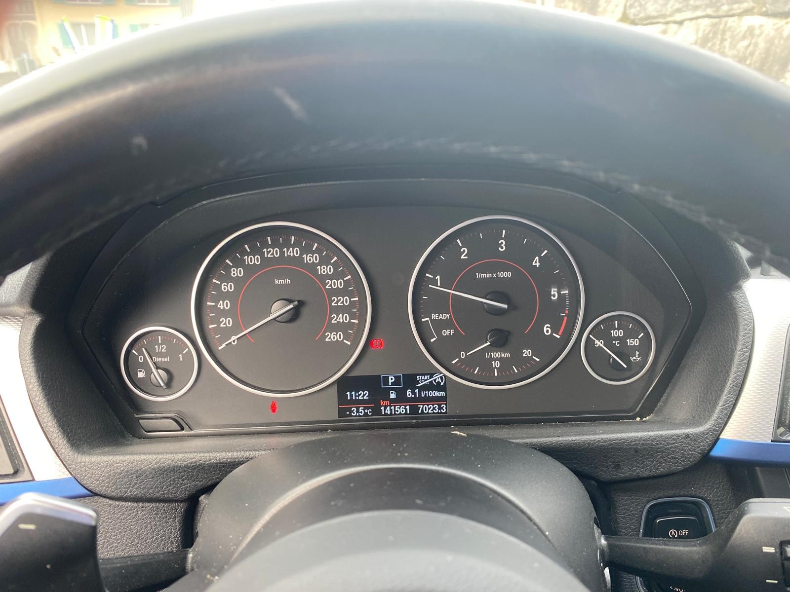 BMW 320d xDrive Touring Sport Line Steptronic-image-11