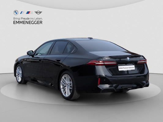 BMW 530e xDrive M Sport-image-5