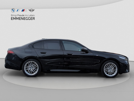 BMW 530e xDrive M Sport-image-4