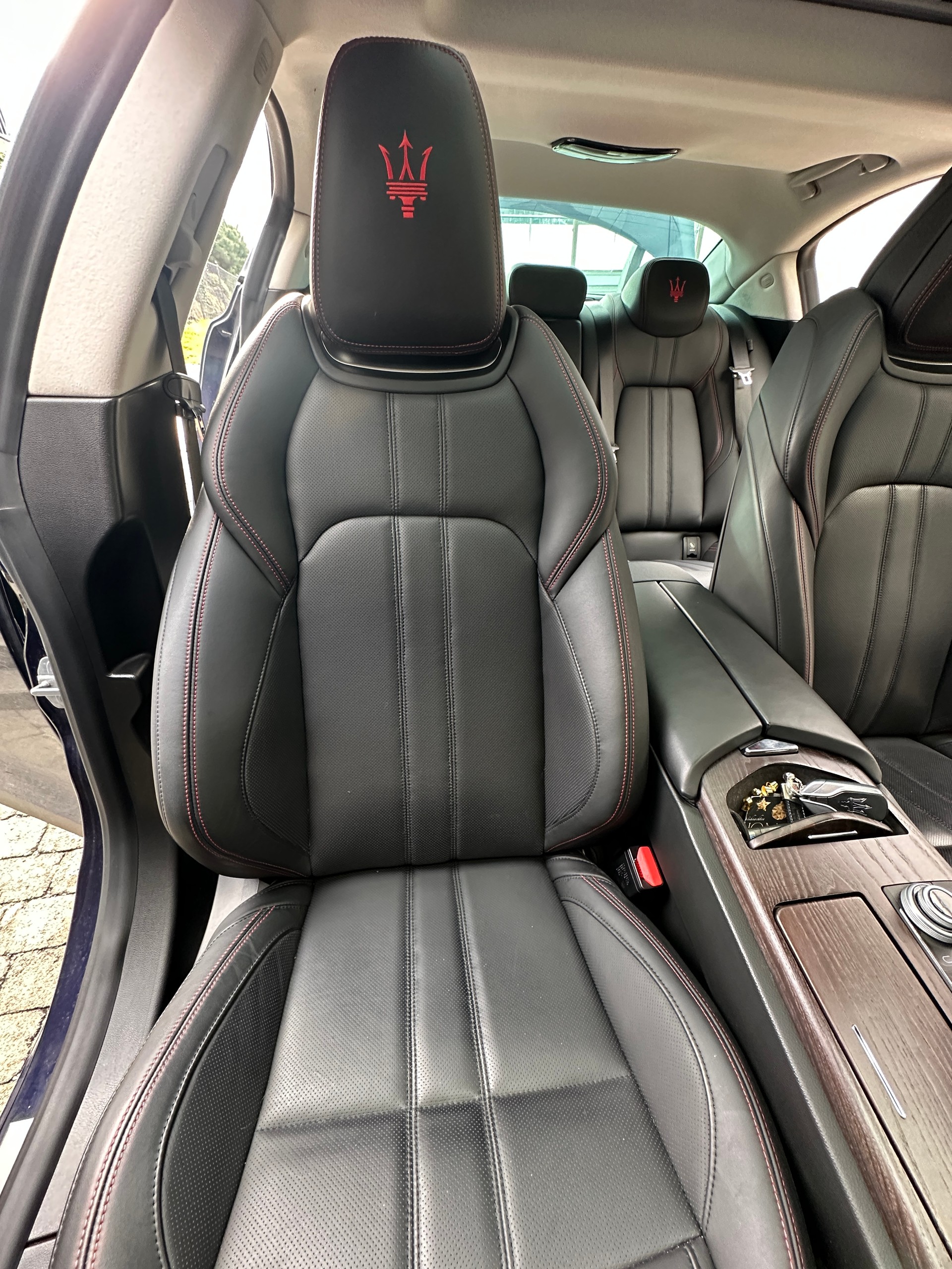 MASERATI Ghibli S Q4 3.0 V6 GranSport Automatica-image-4