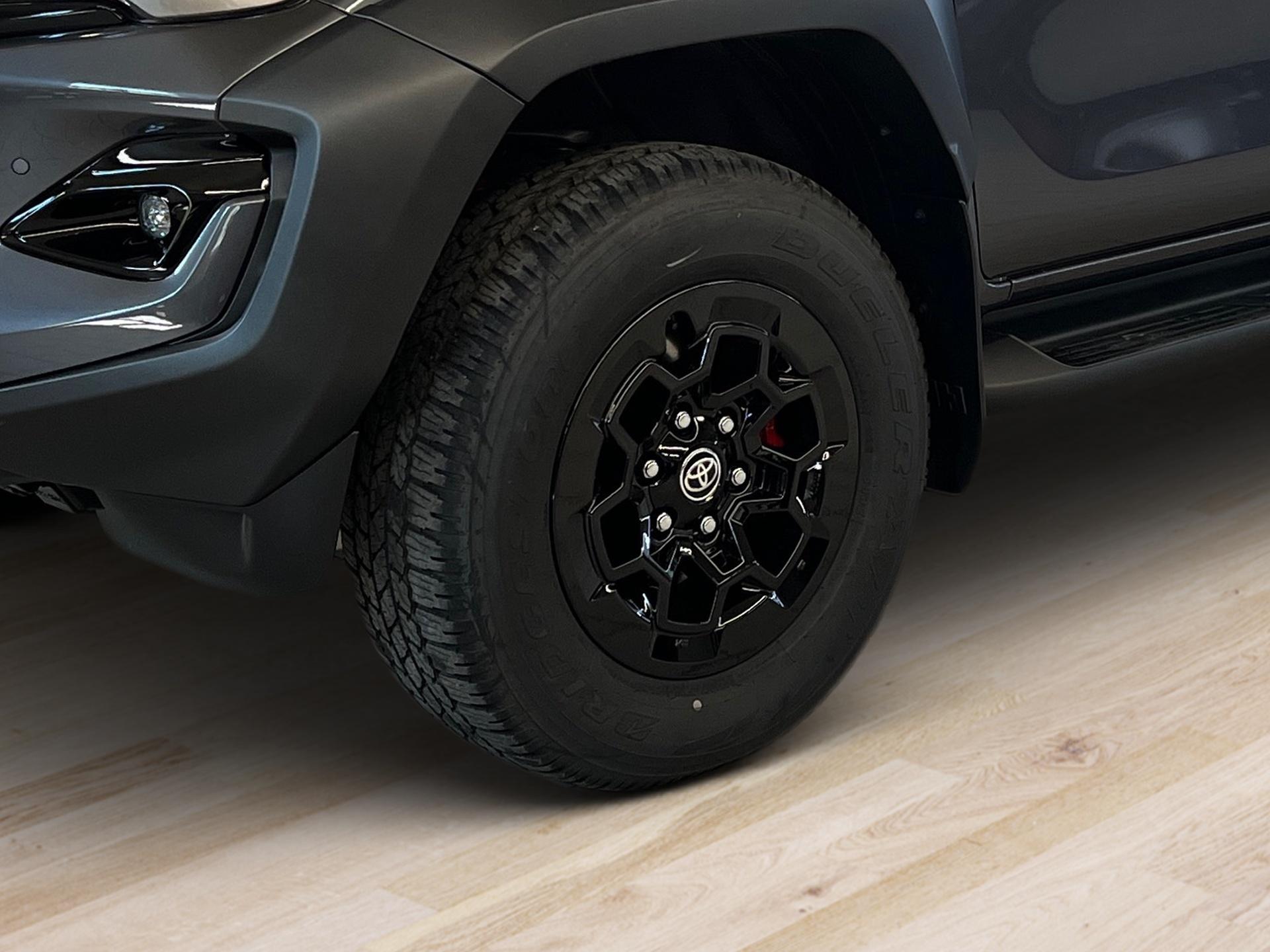 TOYOTA Hilux Double Cab.-Pick-up 2.8 D-4D 230 GR Sport II-image-9