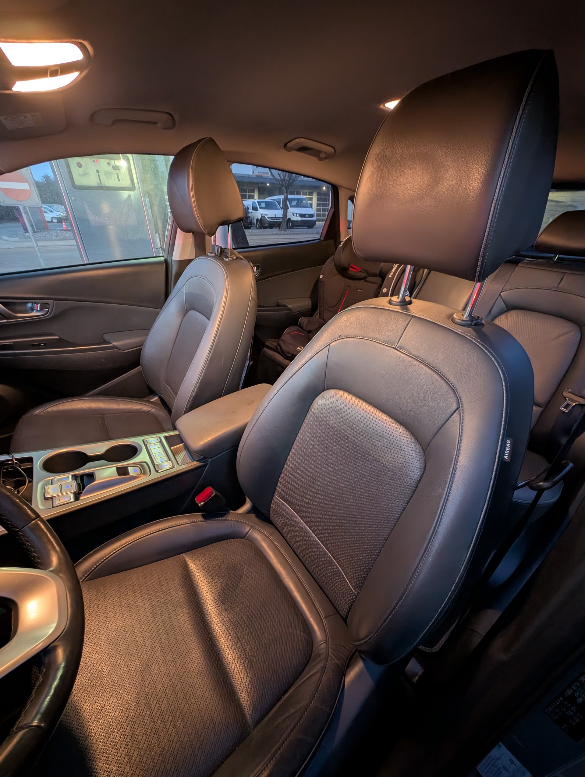 HYUNDAI Kona EV Vertex-image-6