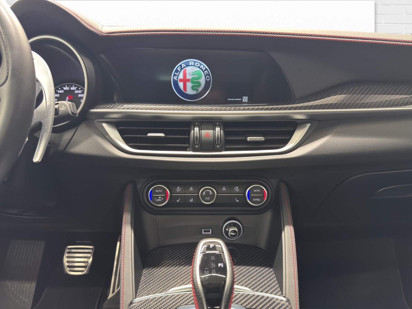 ALFA ROMEO Stelvio 2.0 Q4 280 Estrema-image-8