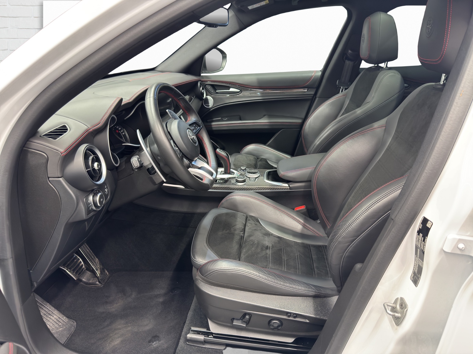 ALFA ROMEO Stelvio 2.0 Q4 280 Estrema-image-6