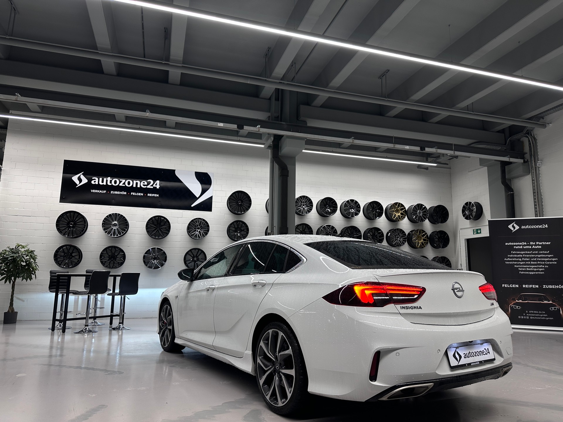 OPEL Insignia Grand Sport 2.0 T GSi AWD *CH-Auto*Frisch MFK*Garantie*-showroom-element-2
