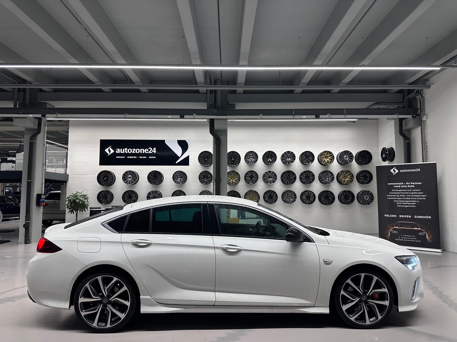 OPEL Insignia Grand Sport 2.0 T GSi AWD *CH-Auto*Frisch MFK*Garantie*-image-5