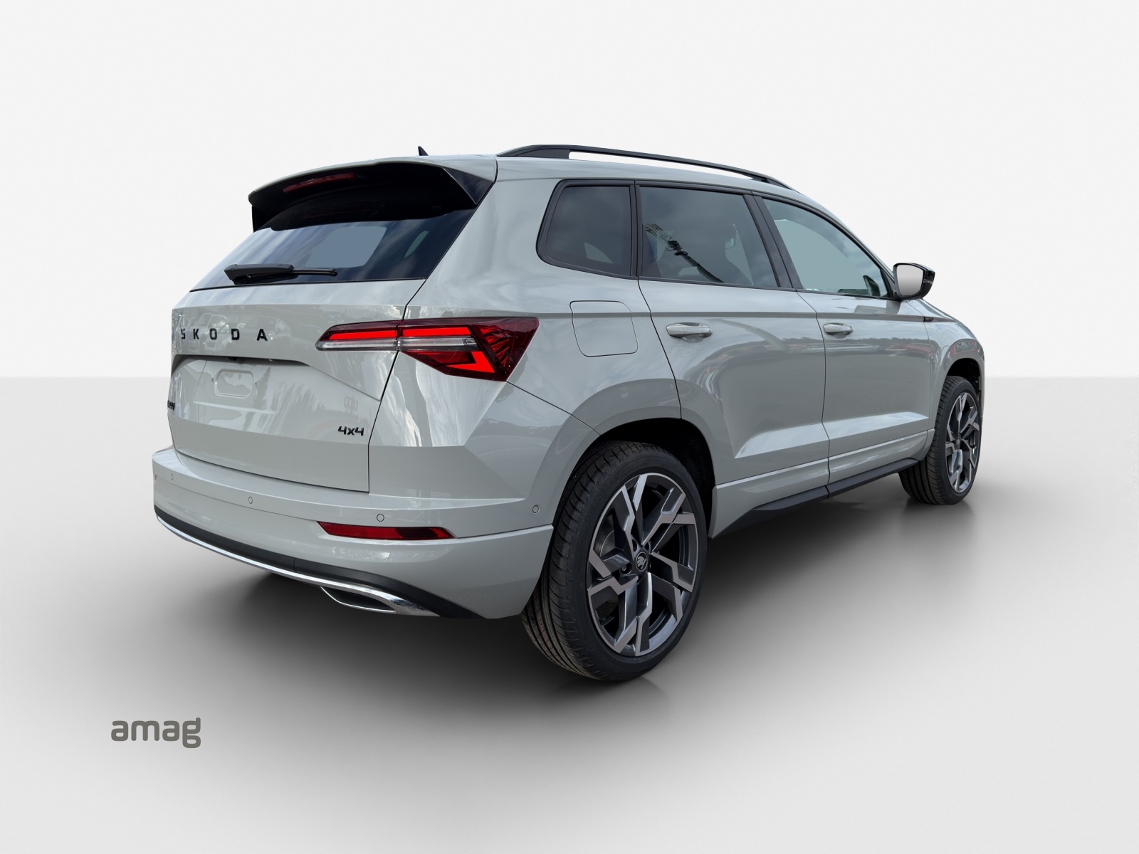SKODA Karoq 2.0 TSI SportLine 4x4 DSG-image-4