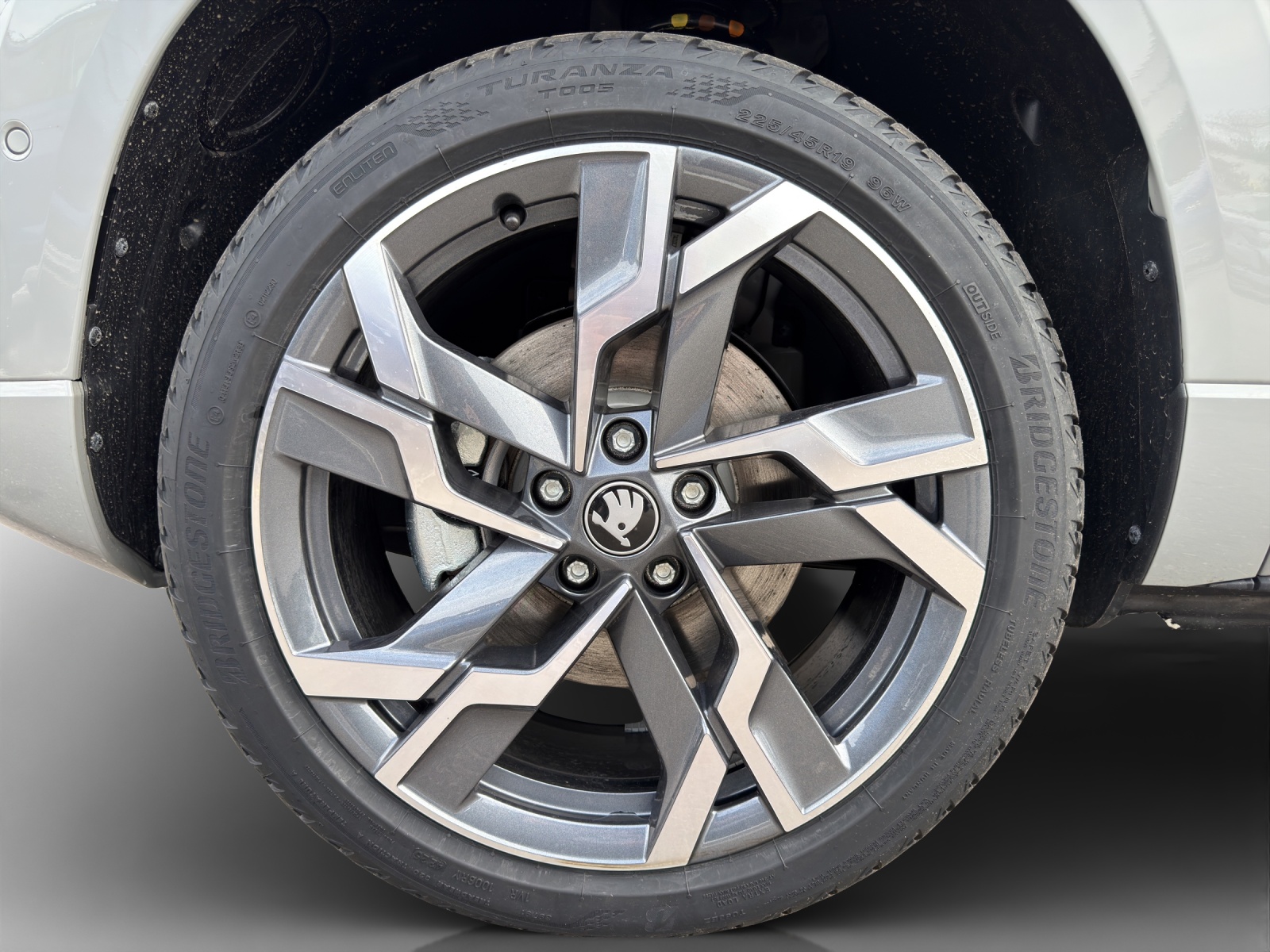 SKODA Karoq 2.0 TSI SportLine 4x4 DSG-image-14