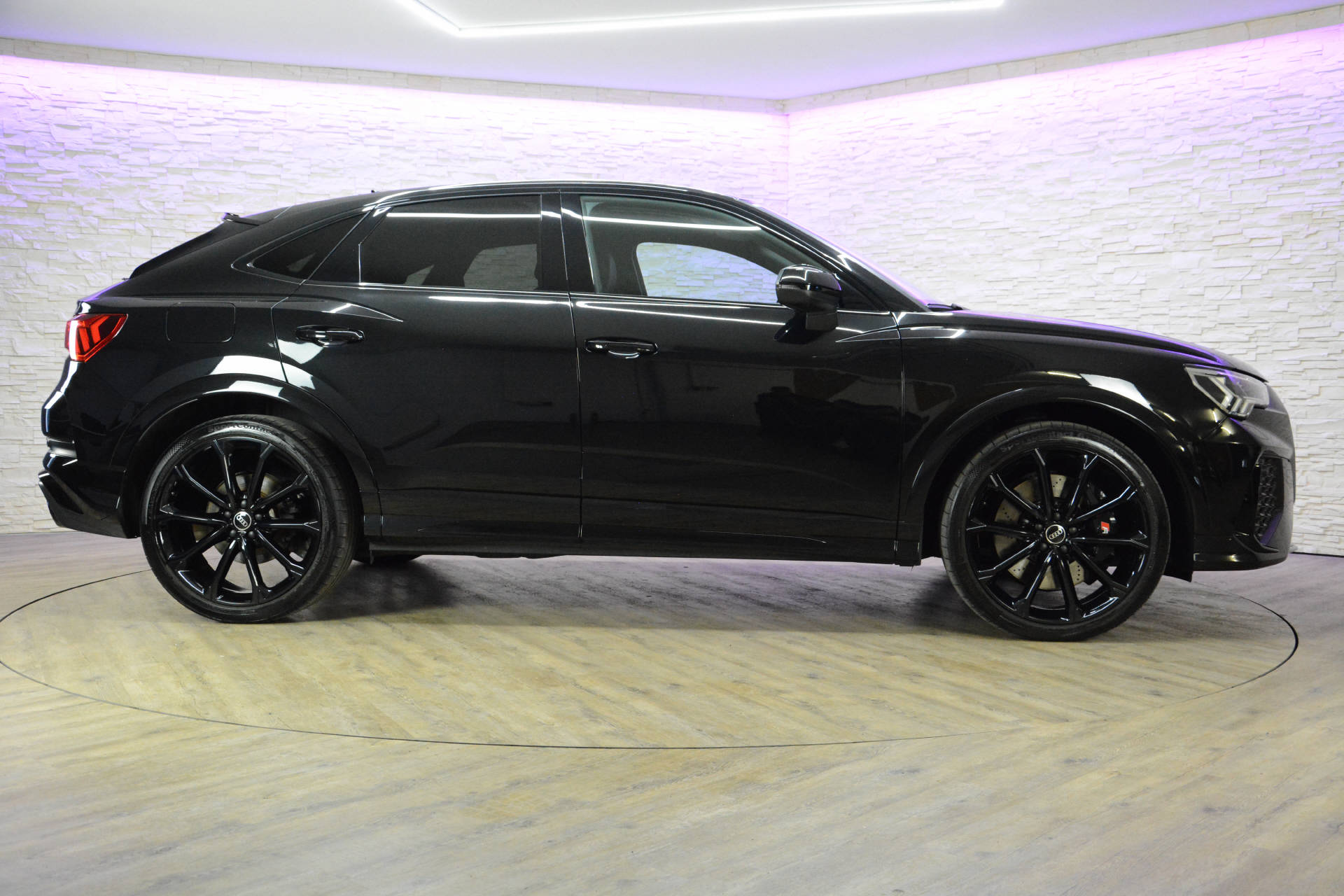 AUDI RS Q3 Sportback 2.5 TFSI quattro S-Tronic-image-3