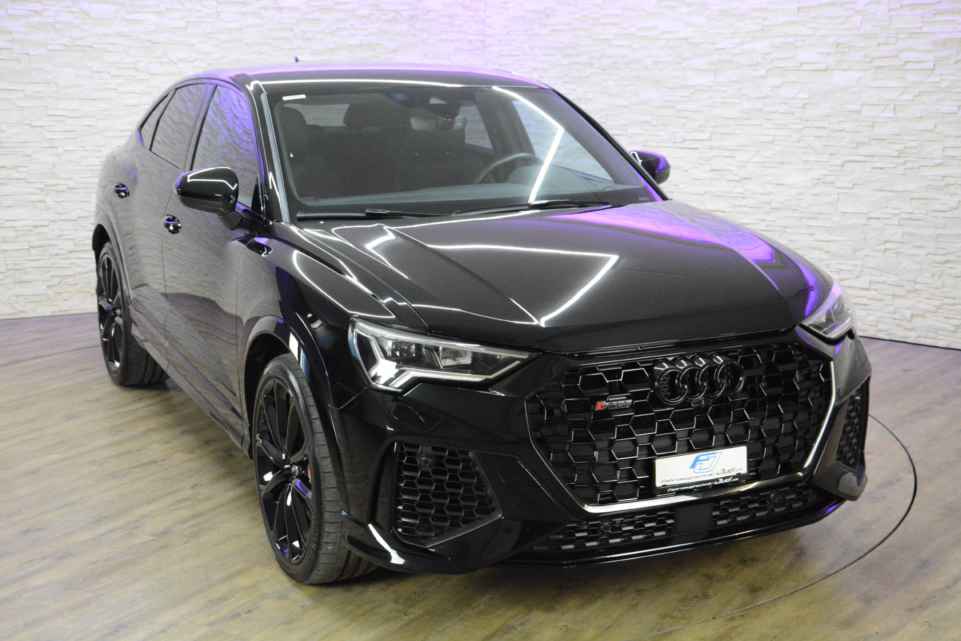AUDI RS Q3 Sportback 2.5 TFSI quattro S-Tronic-image-7