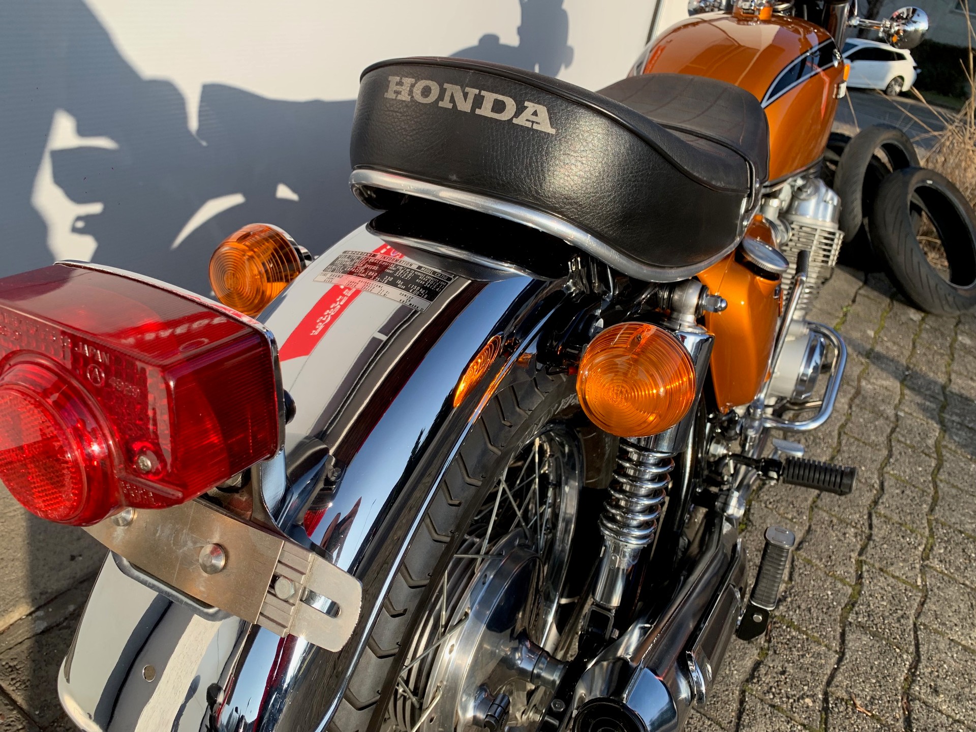 HONDA CB750 K2-showroom-element-3