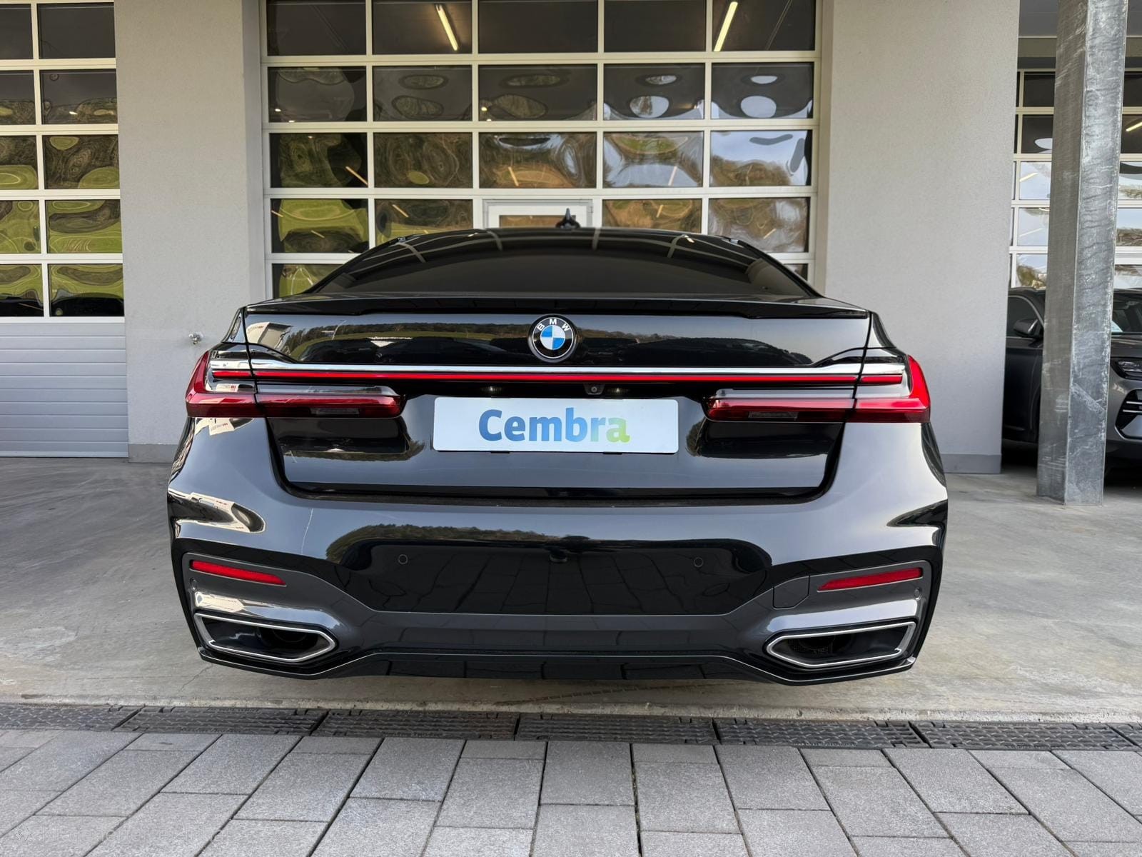 BMW 730d xDrive Steptronic-image-3