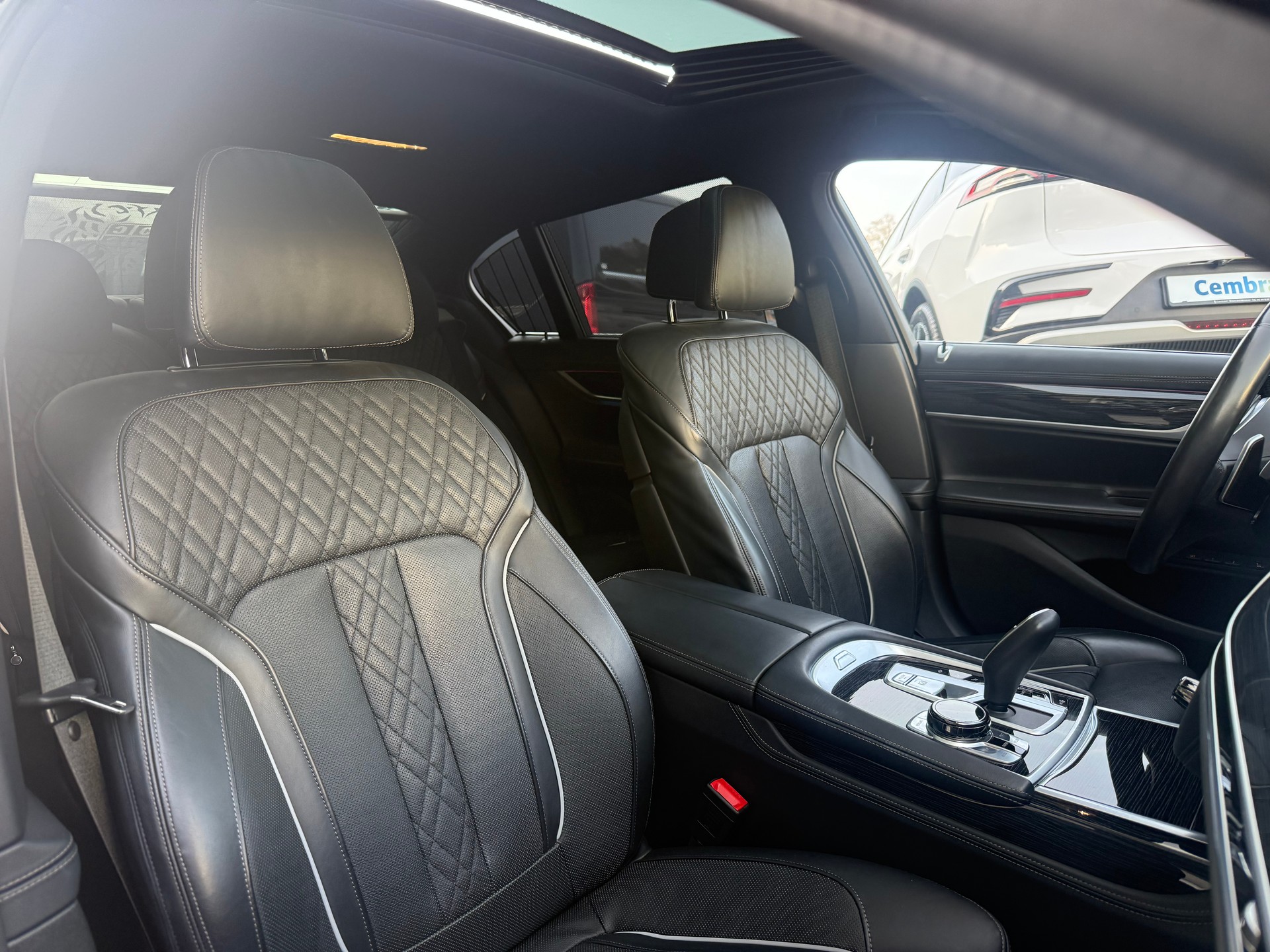 BMW 730d xDrive Steptronic-image-12