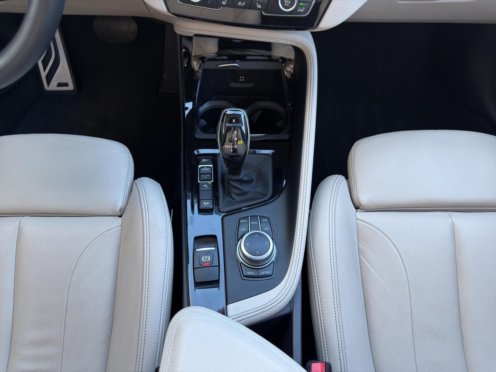 BMW X1 xDrive 25i M Sport Steptronic-image-14