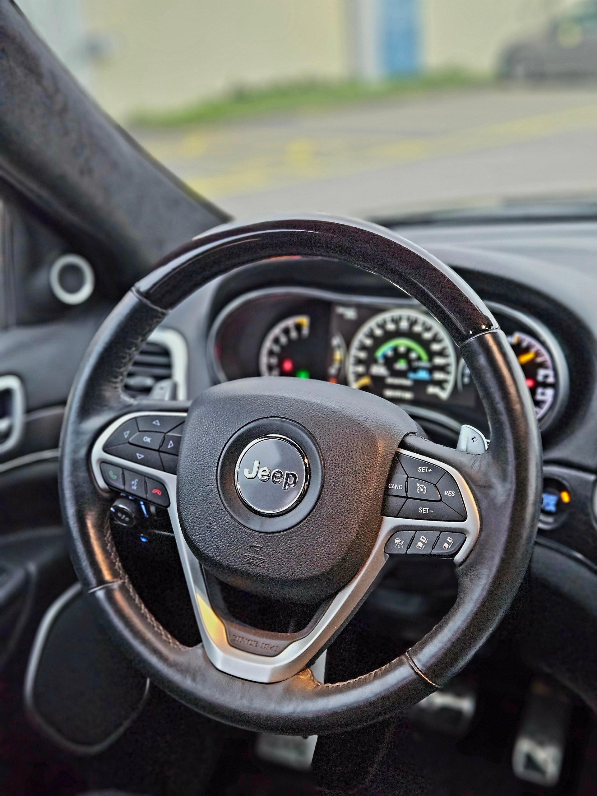 JEEP Grand Cherokee 3.6 V6 Summit Automatic-image-2