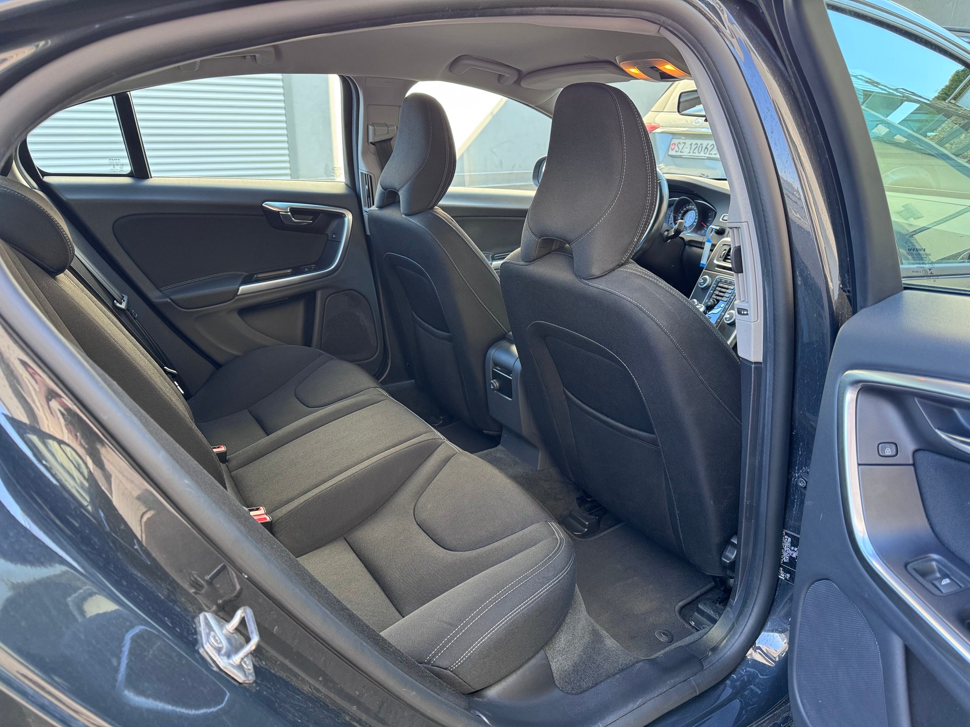 VOLVO S60 D4 Geartronic-image-10