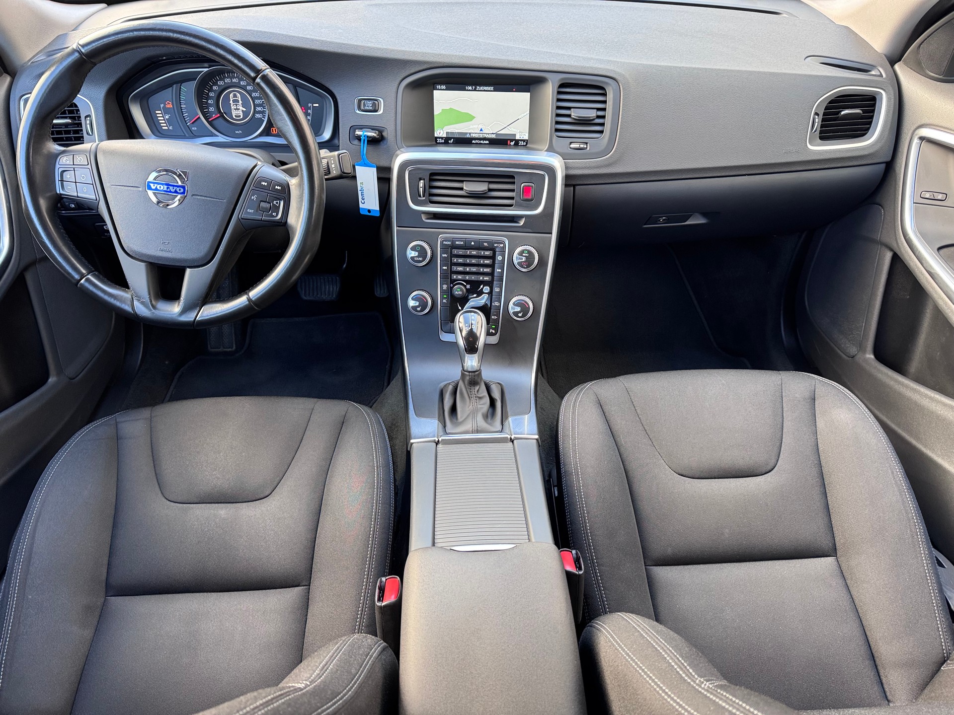 VOLVO S60 D4 Geartronic-image-4