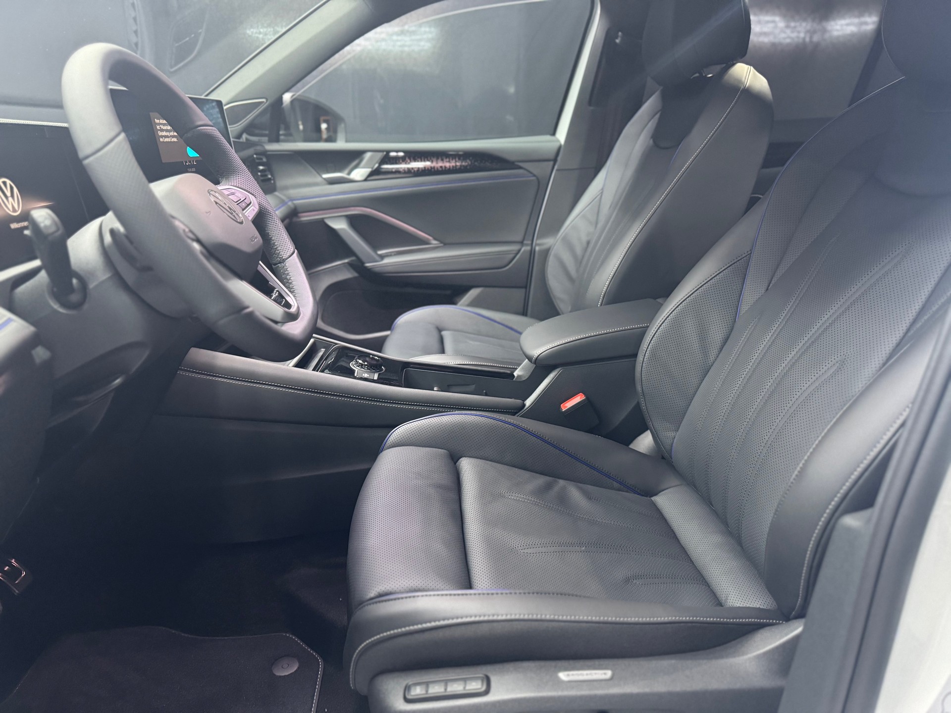 VW Tiguan 2.0TSI DSG R-Li 4M-image-11