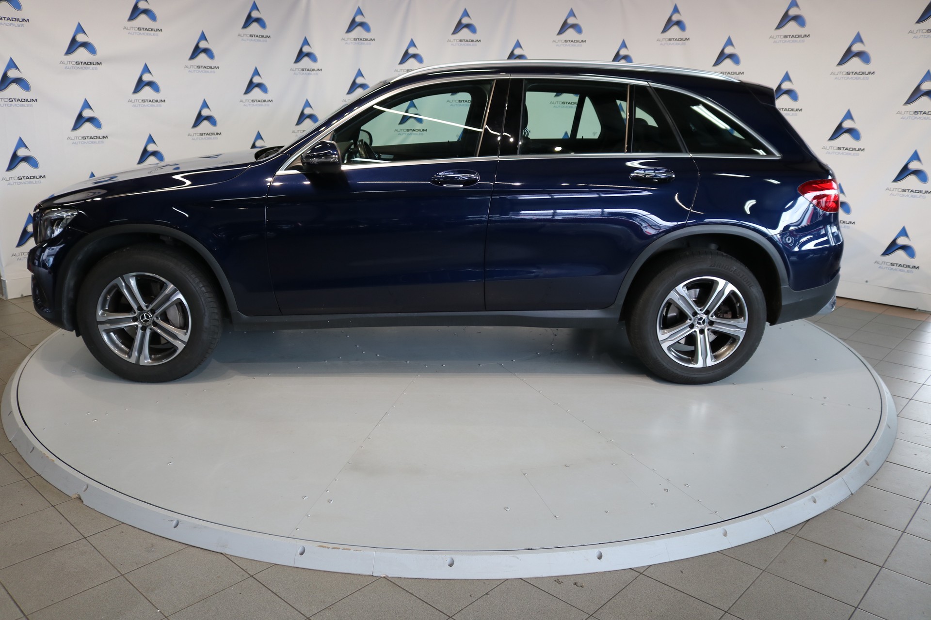 MERCEDES-BENZ GLC 300 4Matic 9G-Tronic-image-14