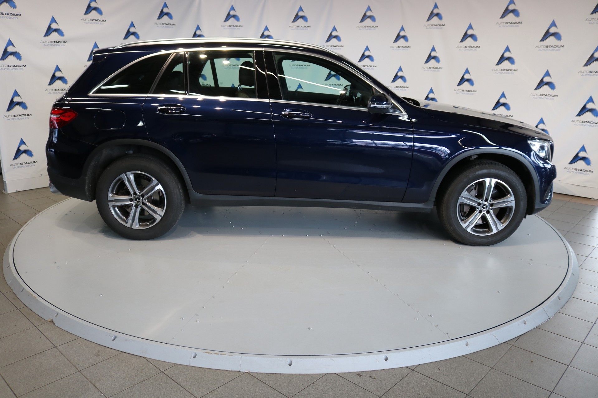 MERCEDES-BENZ GLC 300 4Matic 9G-Tronic-image-21