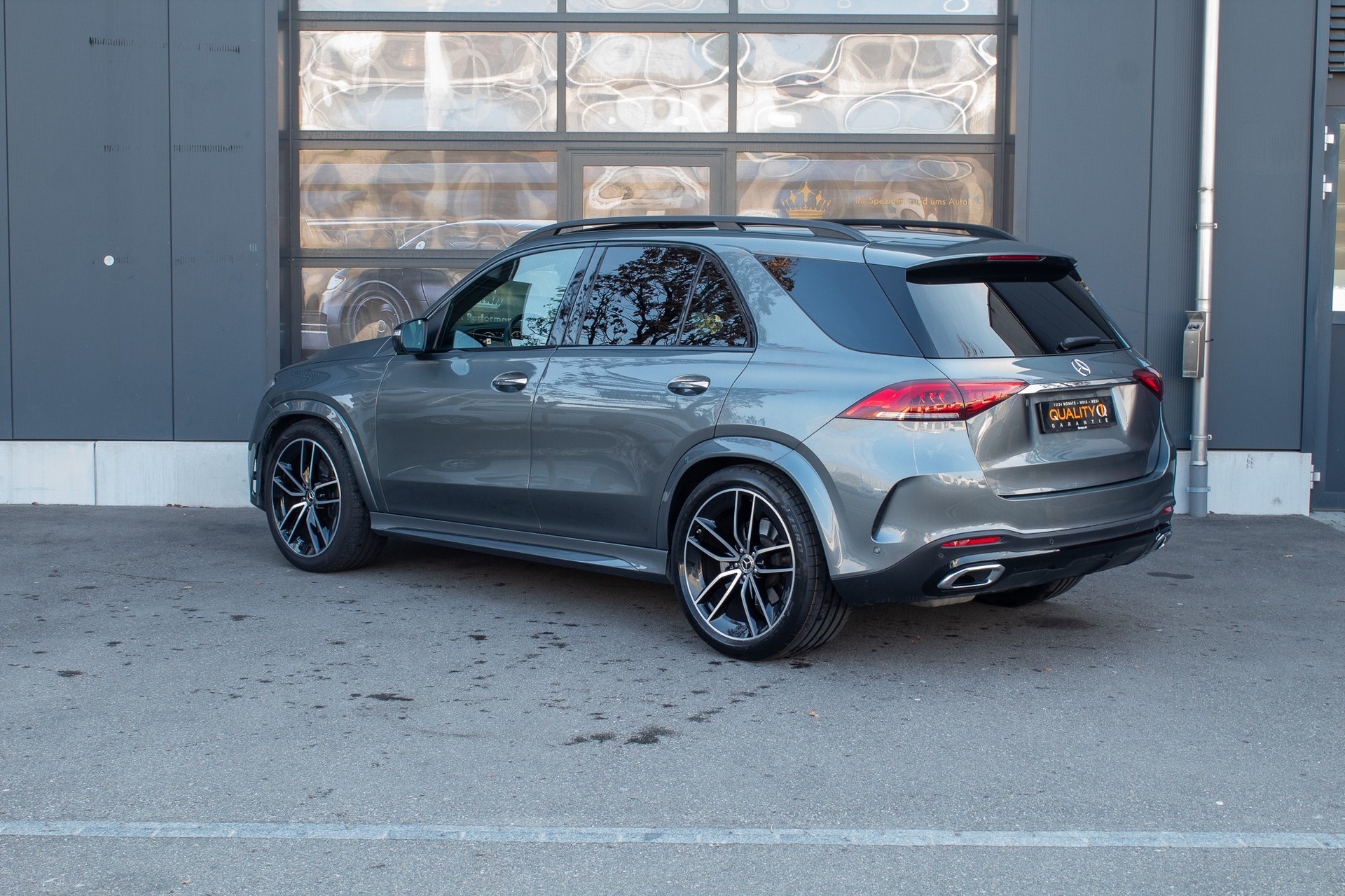 MERCEDES-BENZ GLE 400 d 4Matic AMG Line 9G-Tronic-image-1