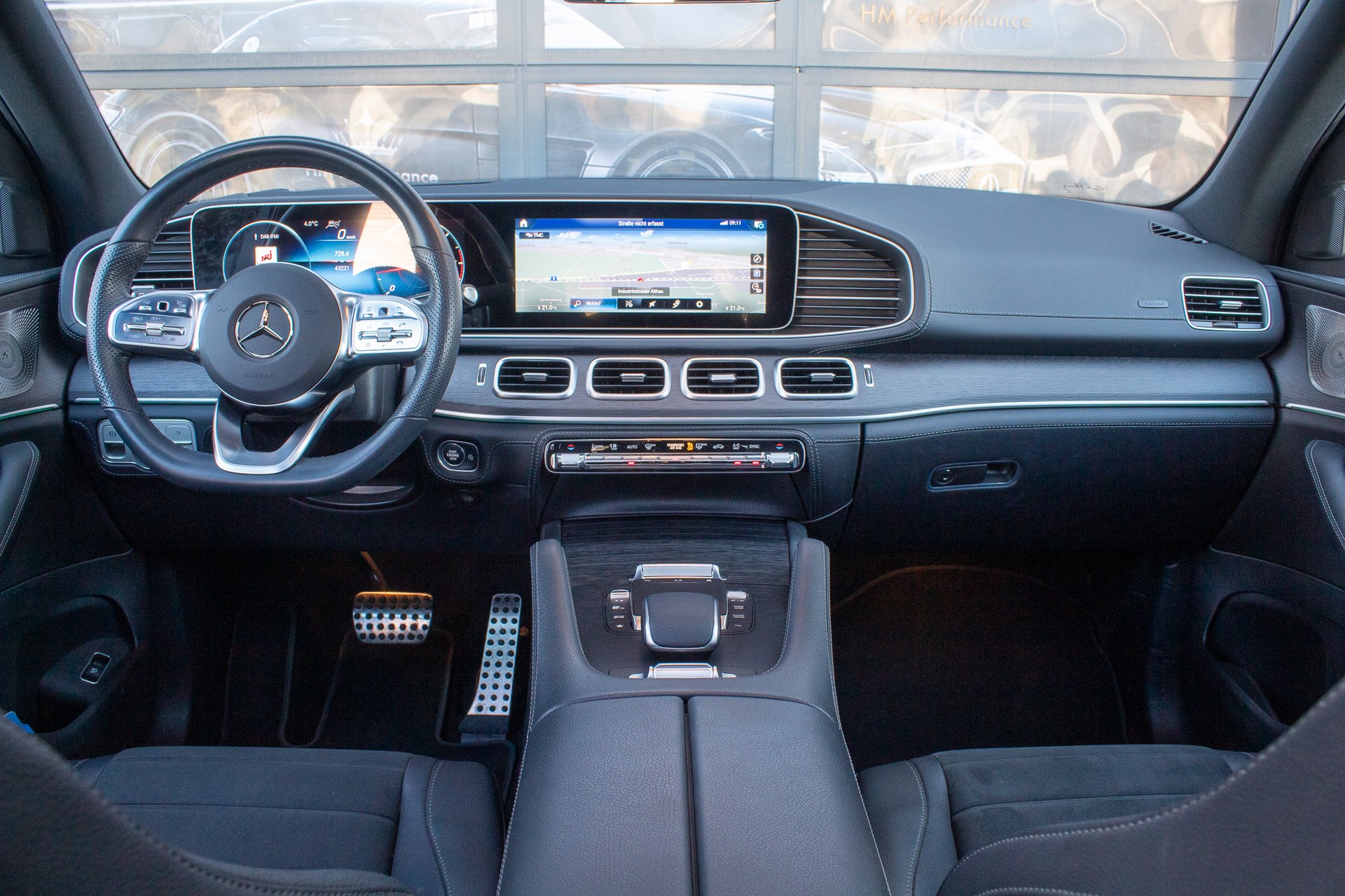 MERCEDES-BENZ GLE 400 d 4Matic AMG Line 9G-Tronic-image-6