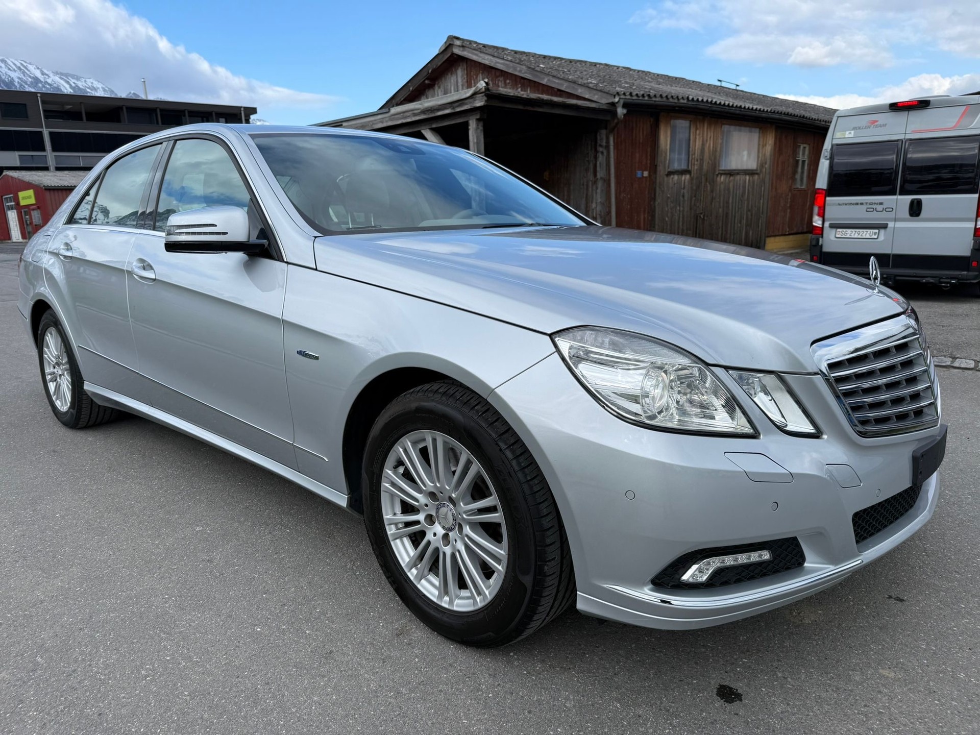 MERCEDES-BENZ E 350 CGI BlueEfficiency Elégance 7G-Tronic-image-8